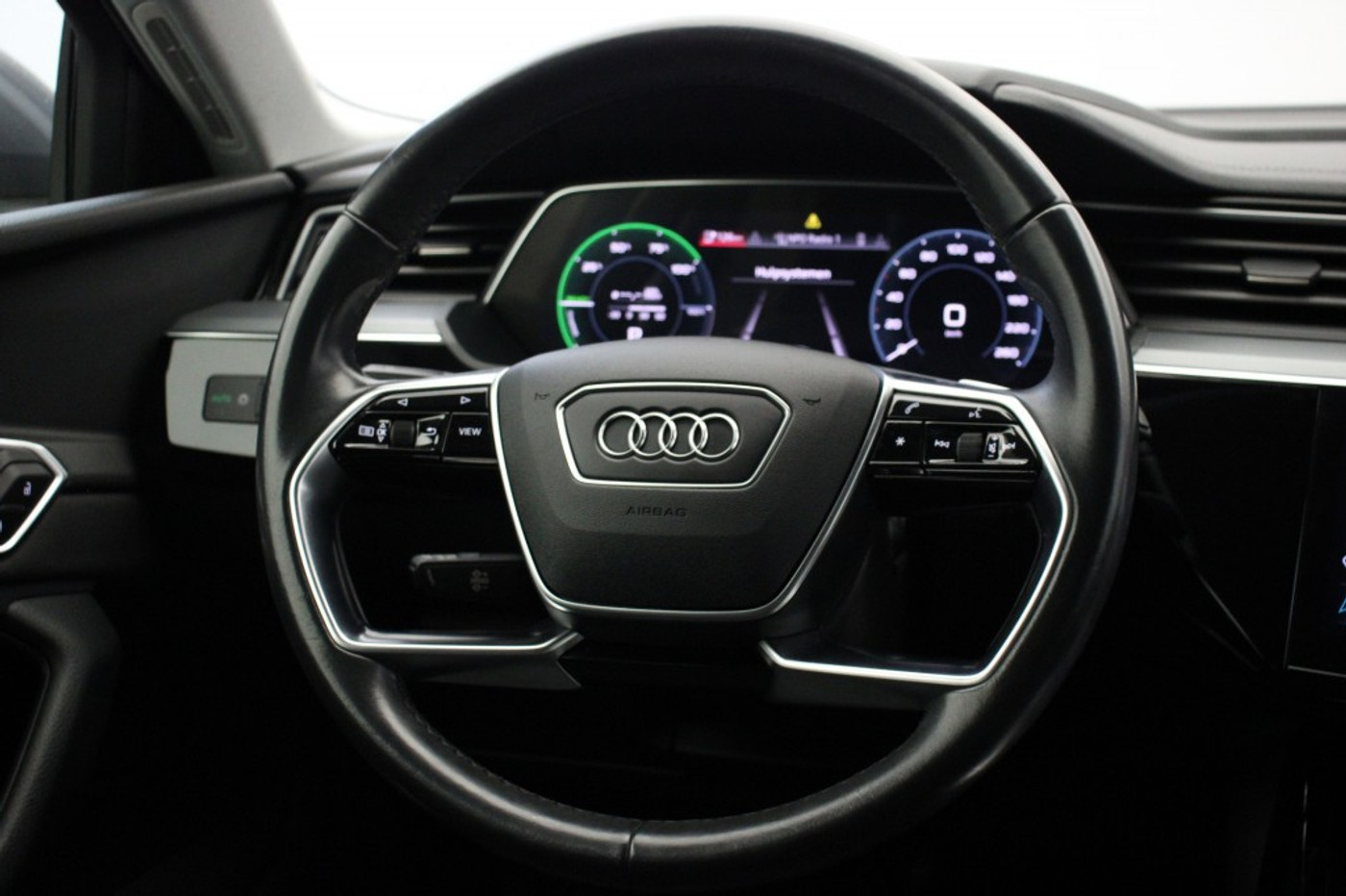 Foto van Audi E-tron 55