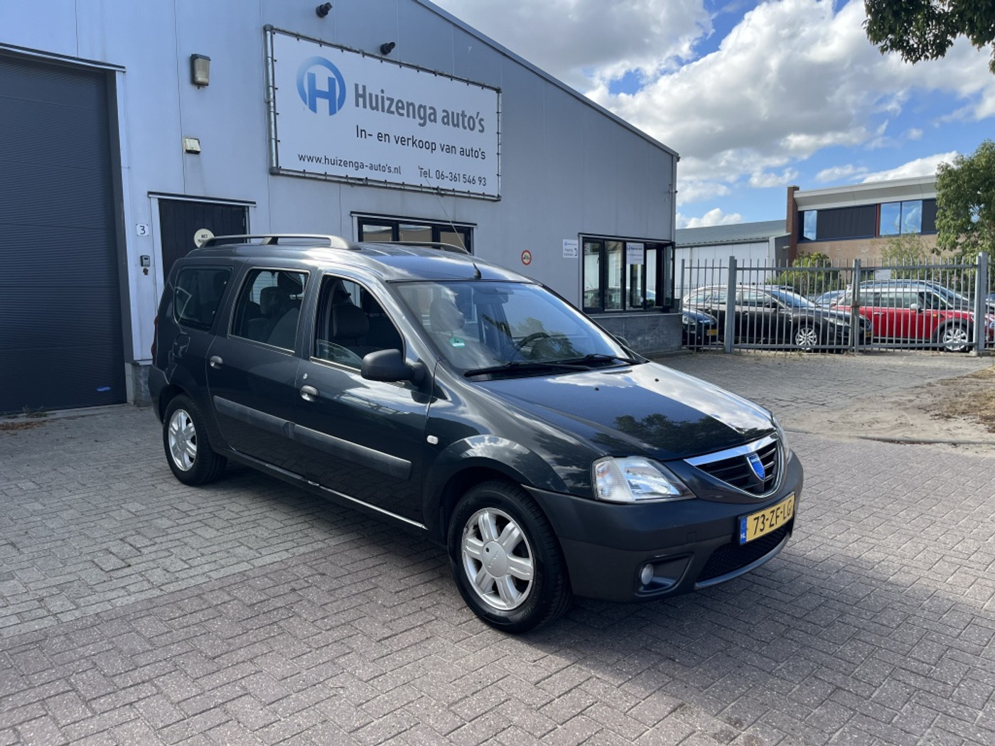 Dacia Logan 1.6 Lauréate| AIRCO| 7PRS| 2008 - voorkant