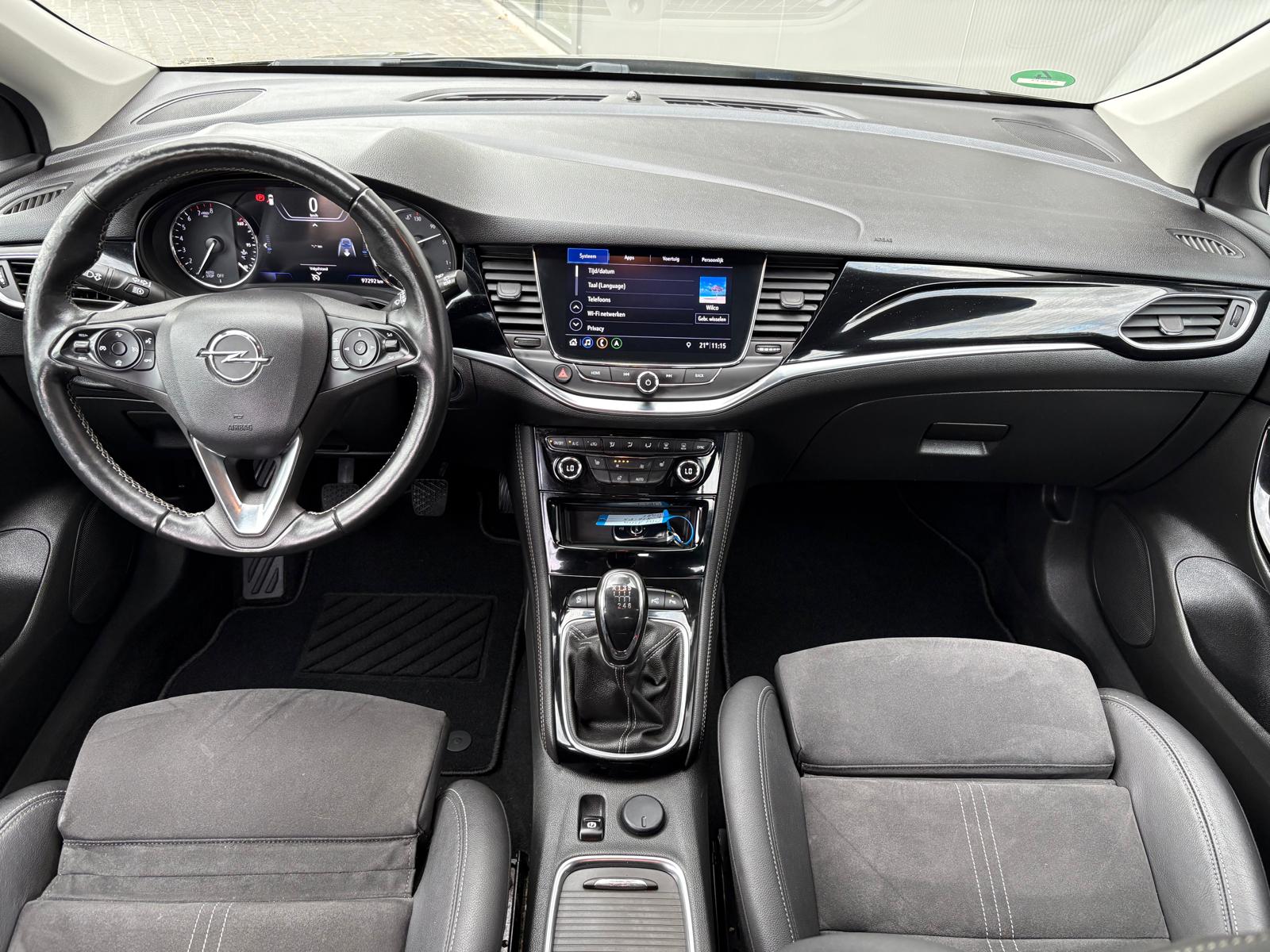 Foto van Opel Astra Sports Tourer+