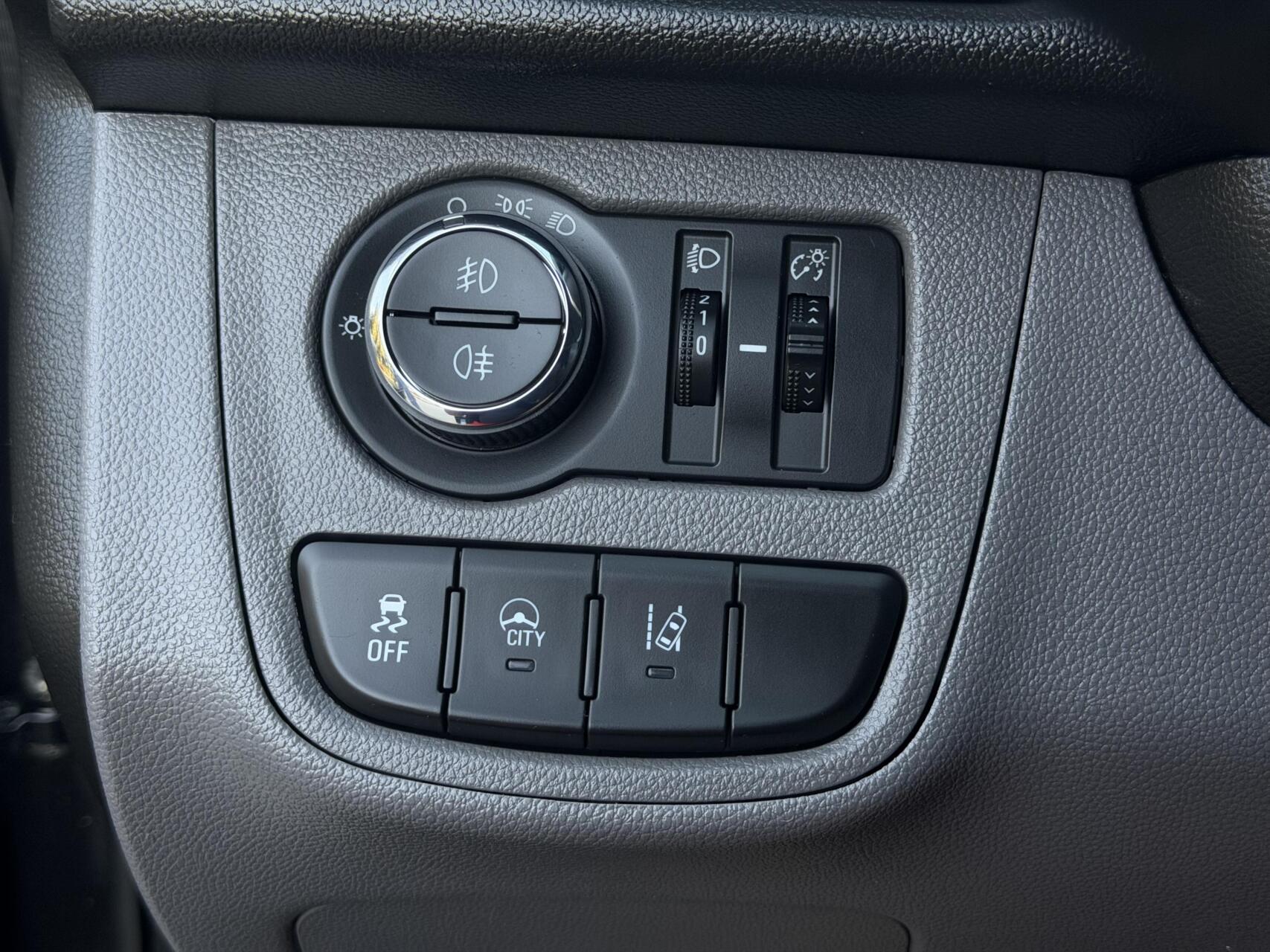 Foto van Opel Karl / Viva