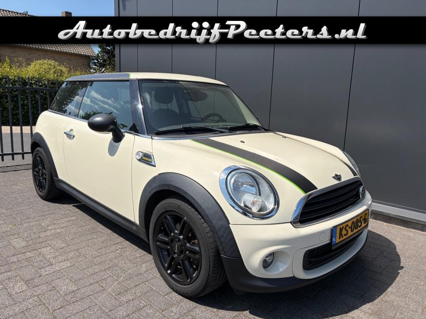 Mini One Cooper Look Airco 2013 - voorkant