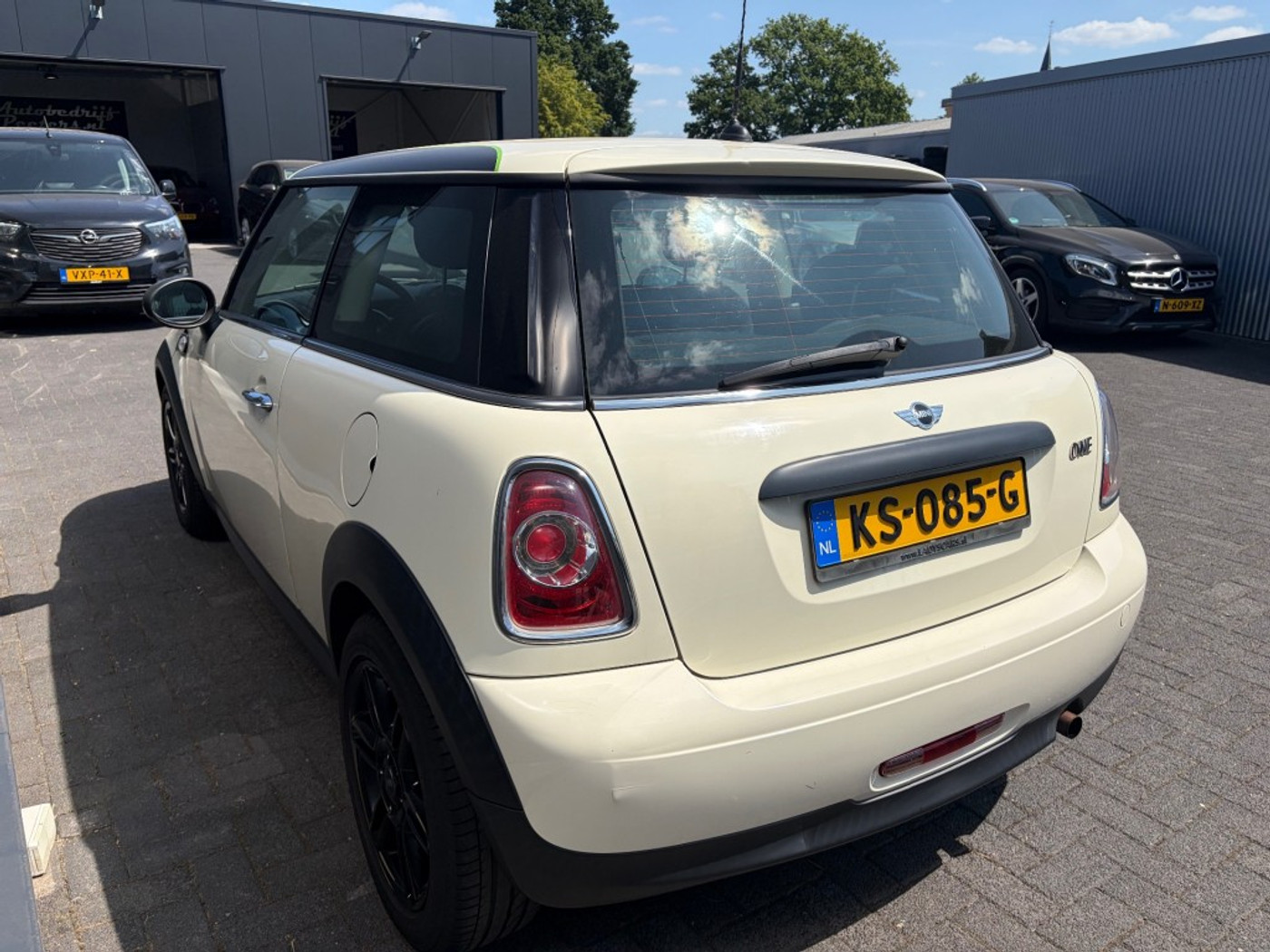 Foto van Mini One