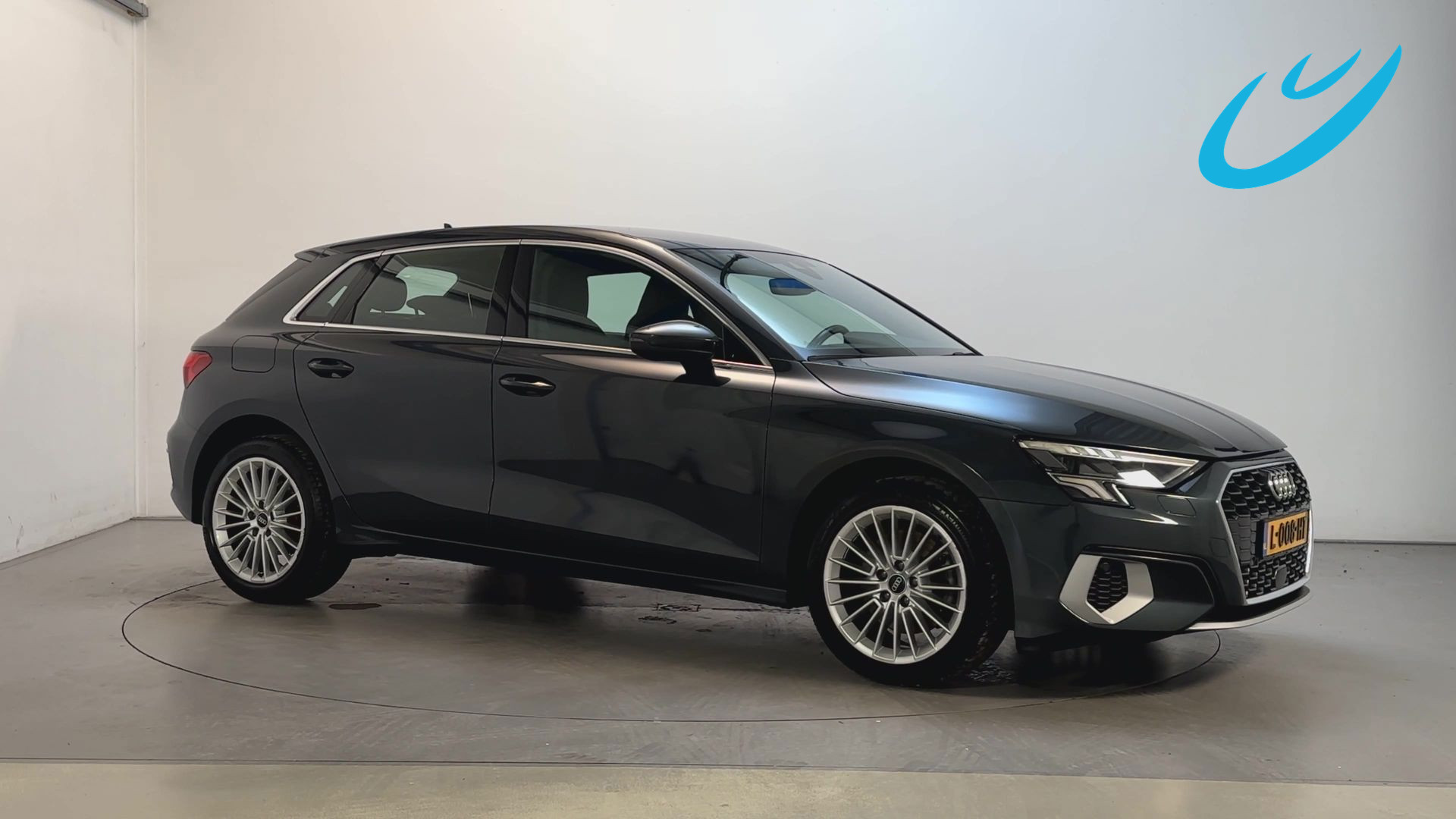 Audi A3 Sportback 30 TFSI S-Tronic Business Edition Navigatie LED Virtual Cockpit App-Connect 2021 - voorkant