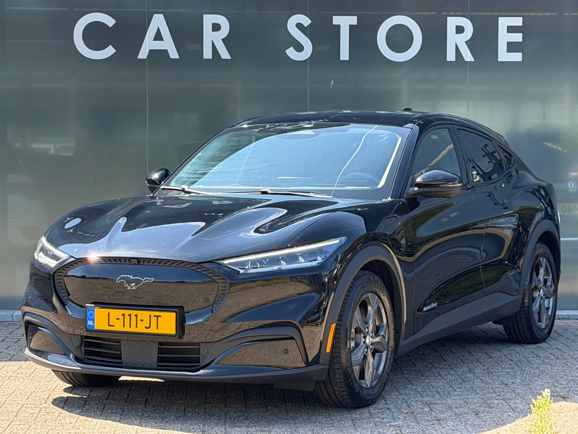 Ford Mustang Mach-e RWD 75 kWh Dealer Onderhouden 1e eigenaar 2021 - voorkant
