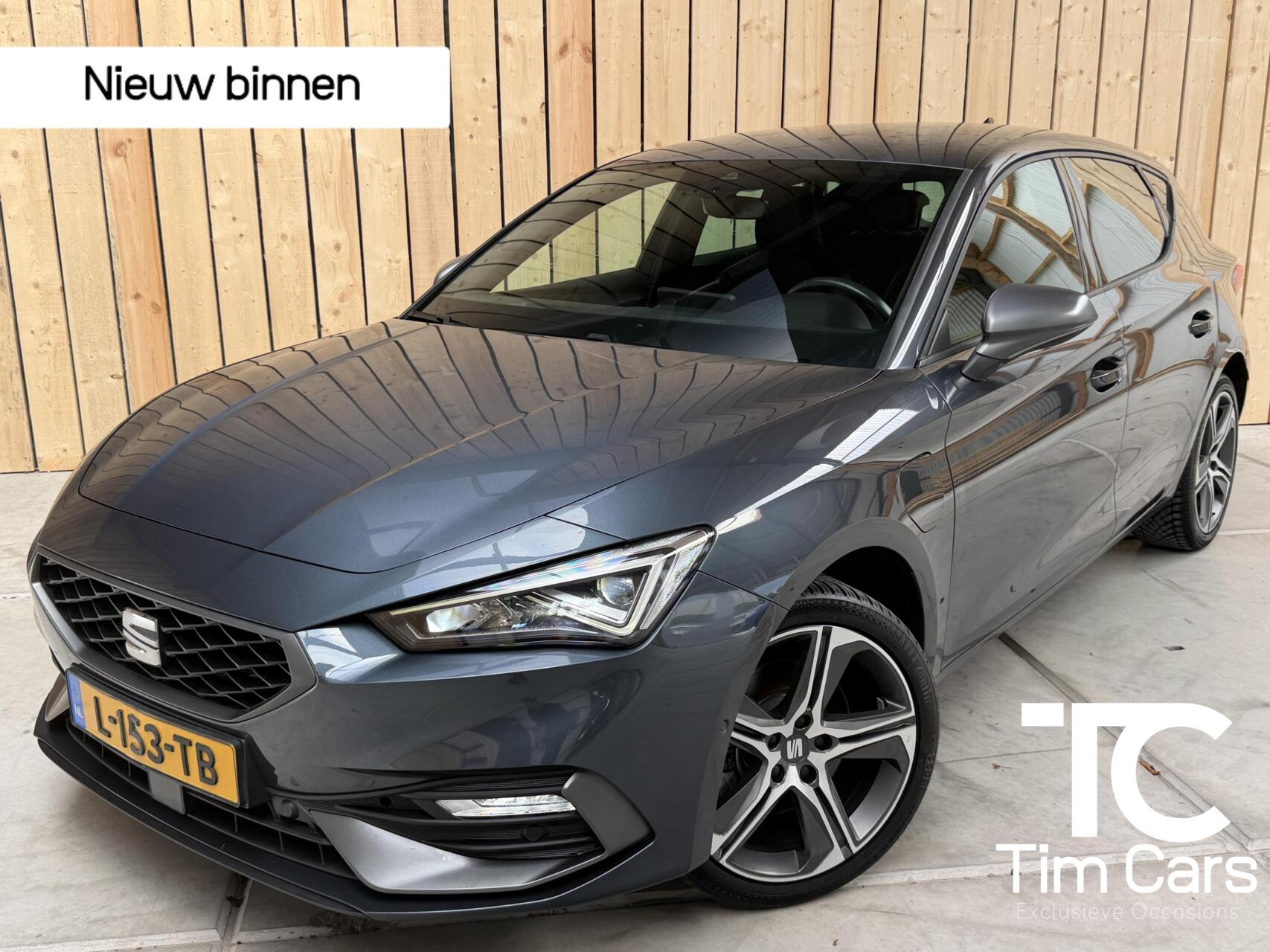 Seat Seat Leon E-hybrid150 1.4 TSI eHybrid PHEV FR Business Intense Apple CarPlay/Android Auto Full-link | Adaptieve cruise control | Achteruitrijcamera | Climate control | DAB ontvanger | LED verlichting | Trekhaak uitklapbaar 2021 - voorkant