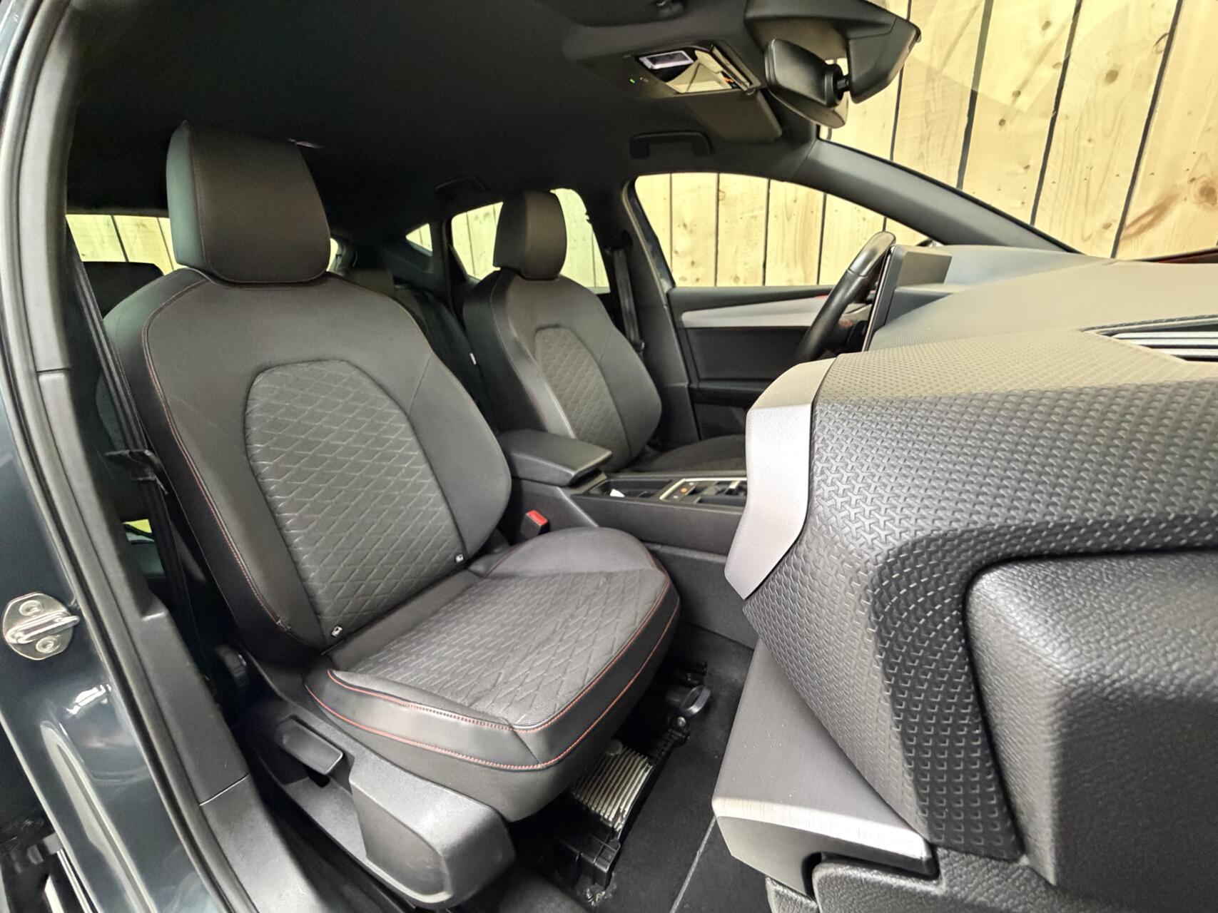 Foto van Seat Seat Leon E-hybrid150