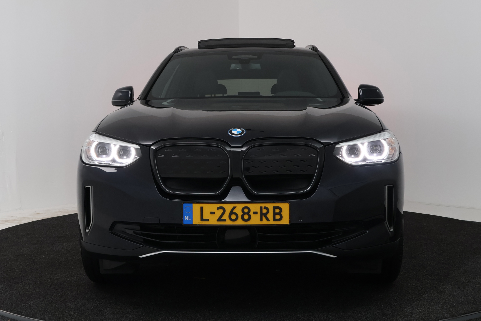 Foto van BMW Ix3