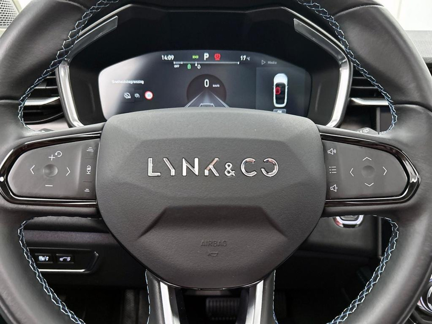 Foto van Lynk&co LYNK & Co 01