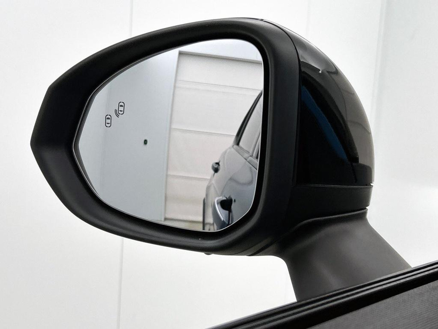 Foto van Lynk&co LYNK & Co 01