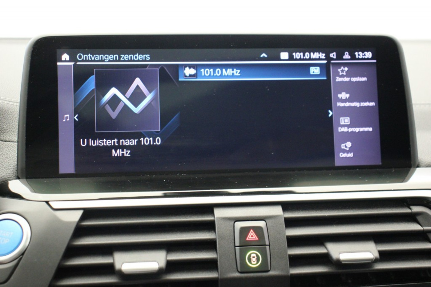 Foto van BMW Ix3