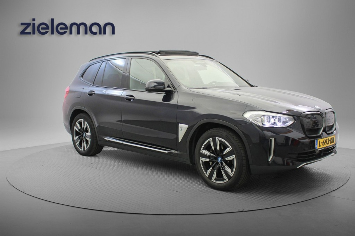 BMW Ix3 Executive 80 kWh - Carplay, Panorama, Camera, Leer, Memory, Stoelverw. SOH 98,2% 2021 - voorkant
