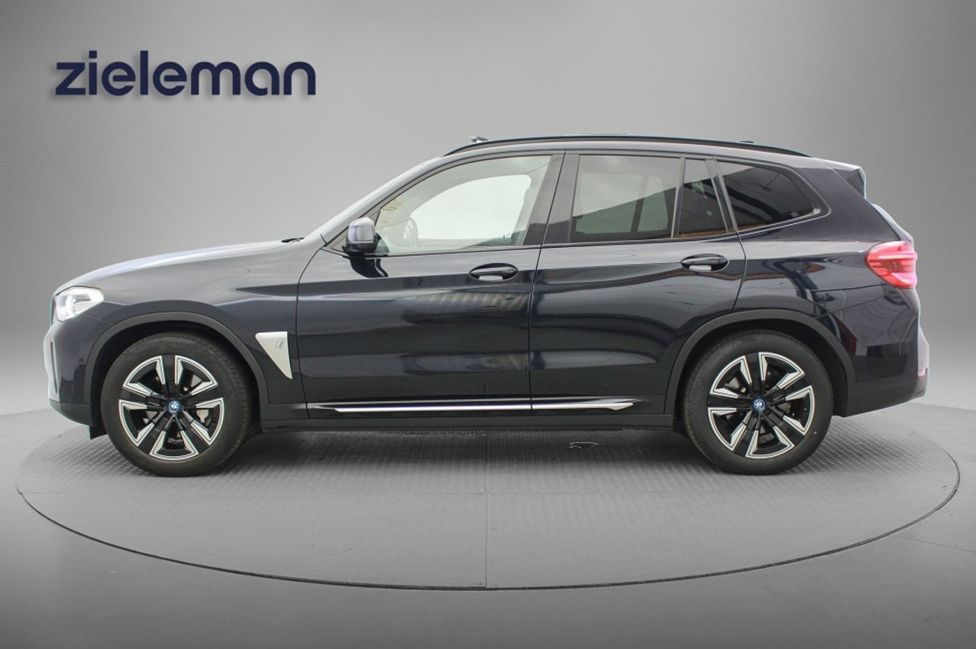 Foto van BMW Ix3
