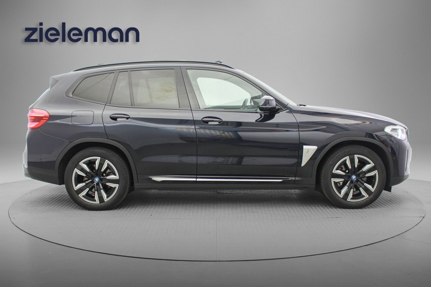 Foto van BMW Ix3