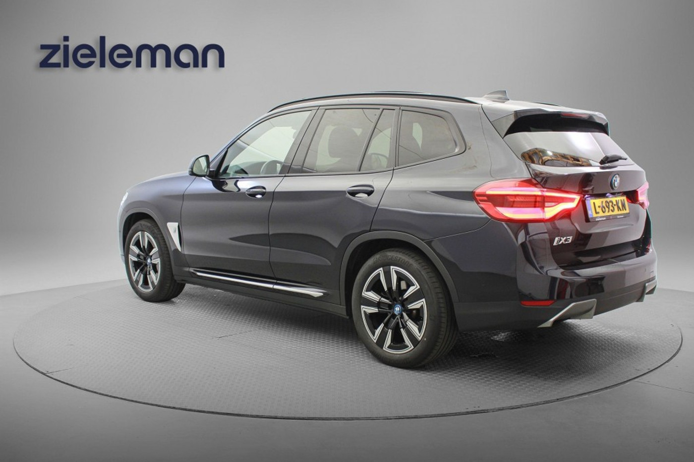 Foto van BMW Ix3