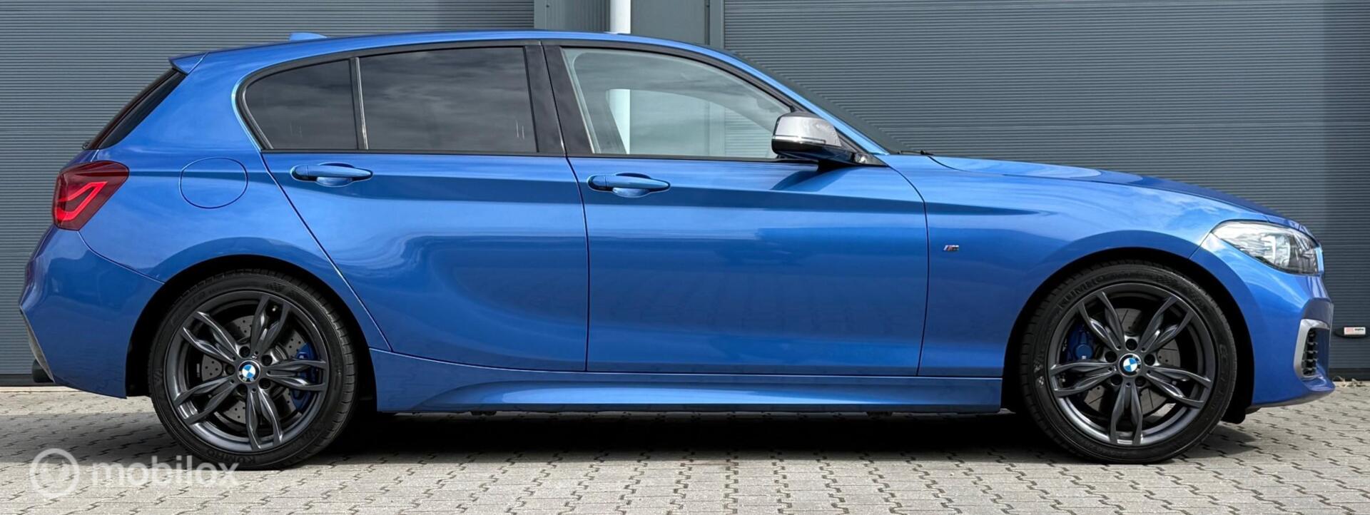Foto van BMW M140i xDrive