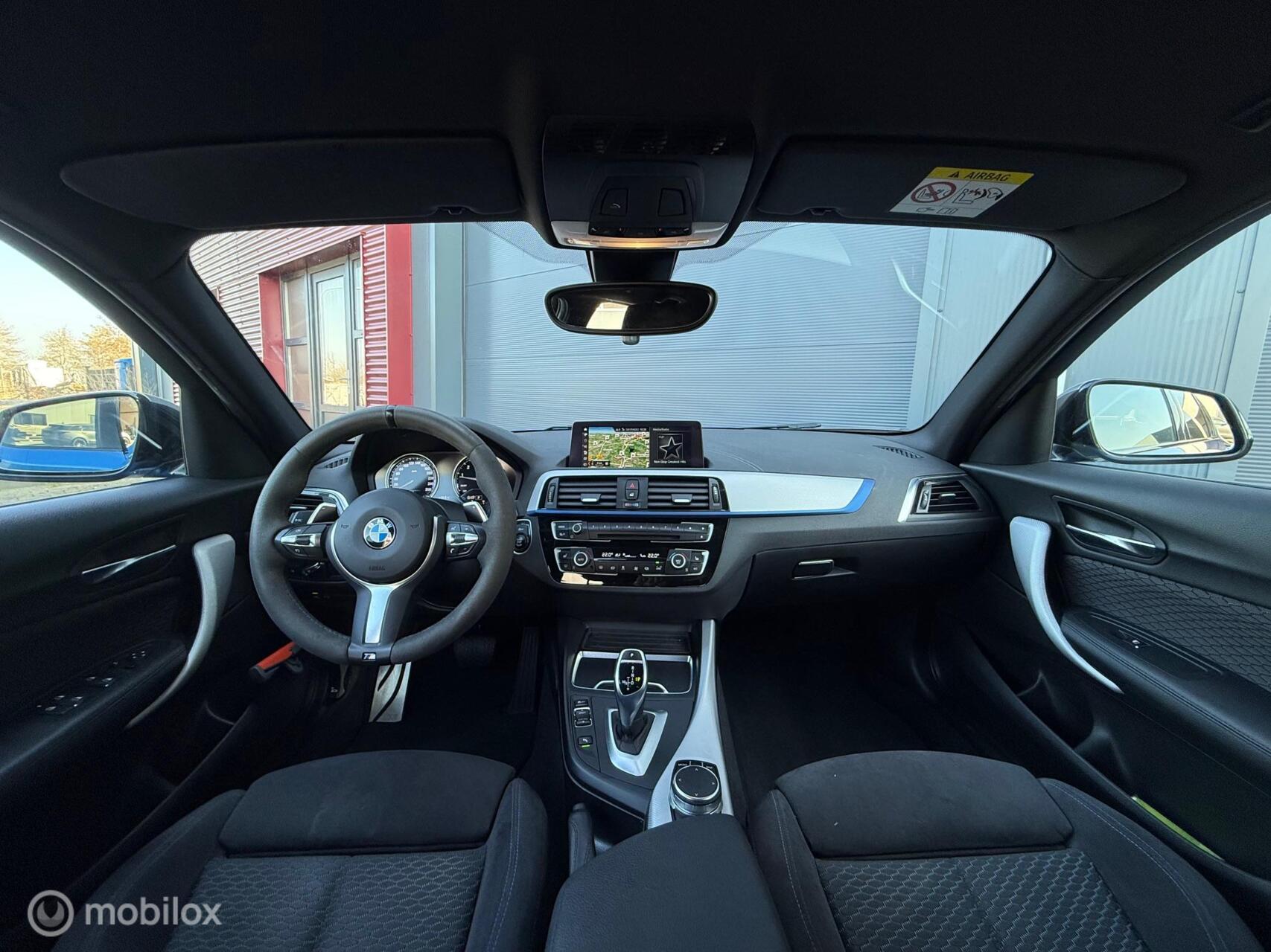 Foto van BMW M140i xDrive