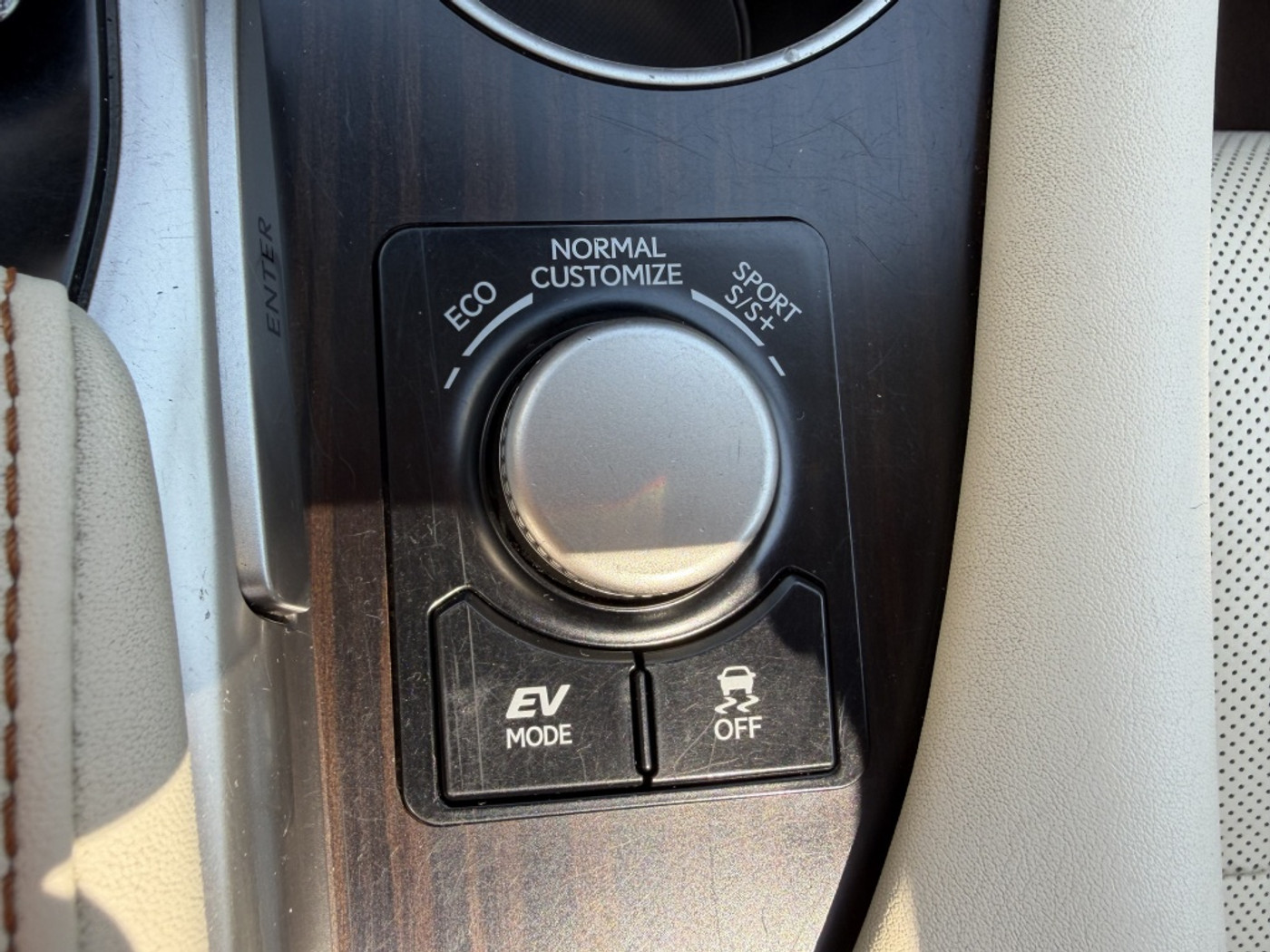 Foto van Lexus Lexus Rx450h