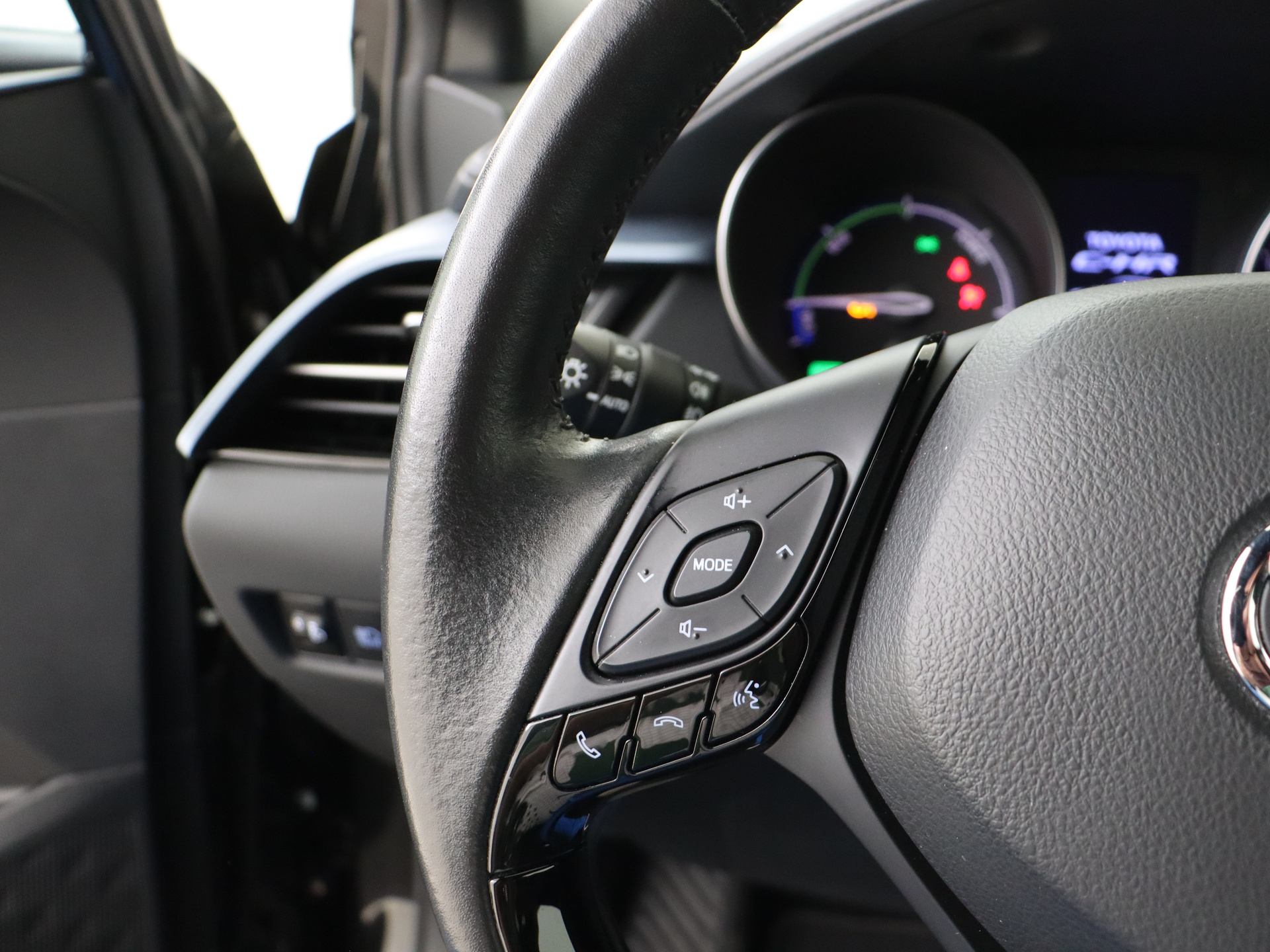 Foto van Toyota Toyota C-hr