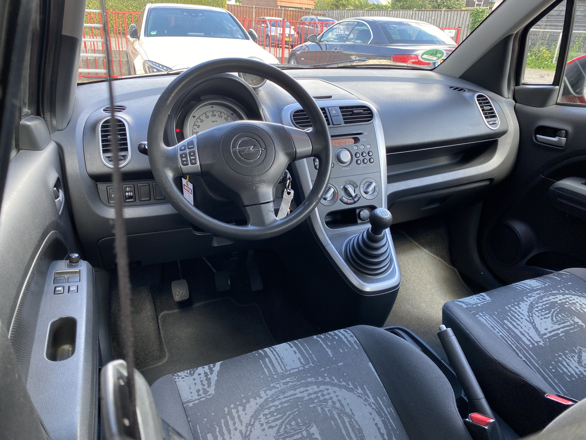 Foto van Opel Agila