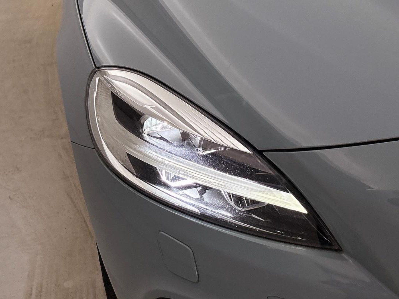 Foto van Volvo V40 Cross Country