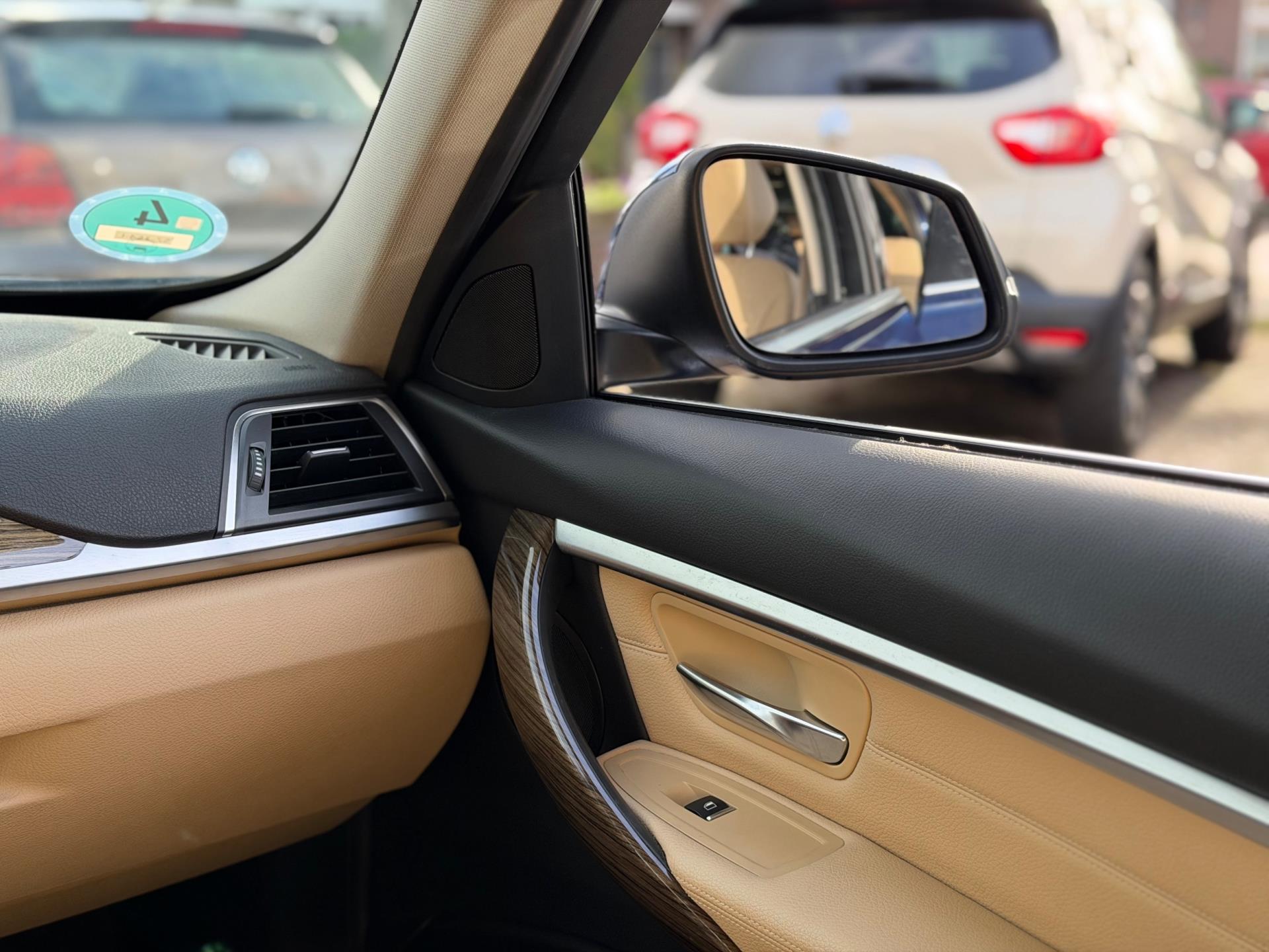 Foto van BMW 320i