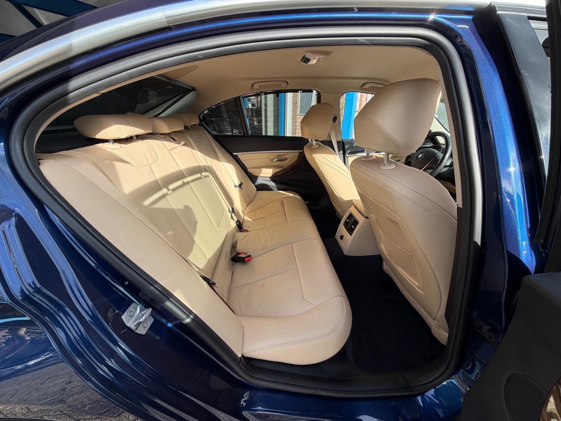 Foto van BMW 320i