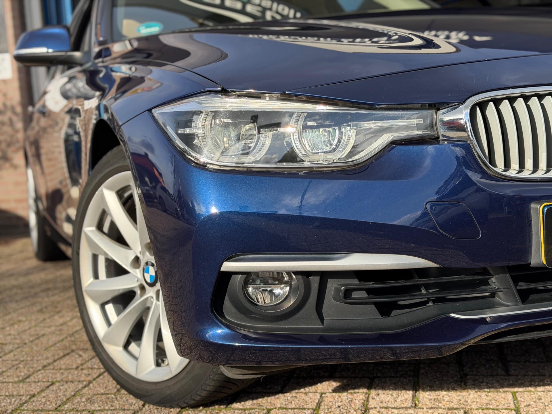 Foto van BMW 320i