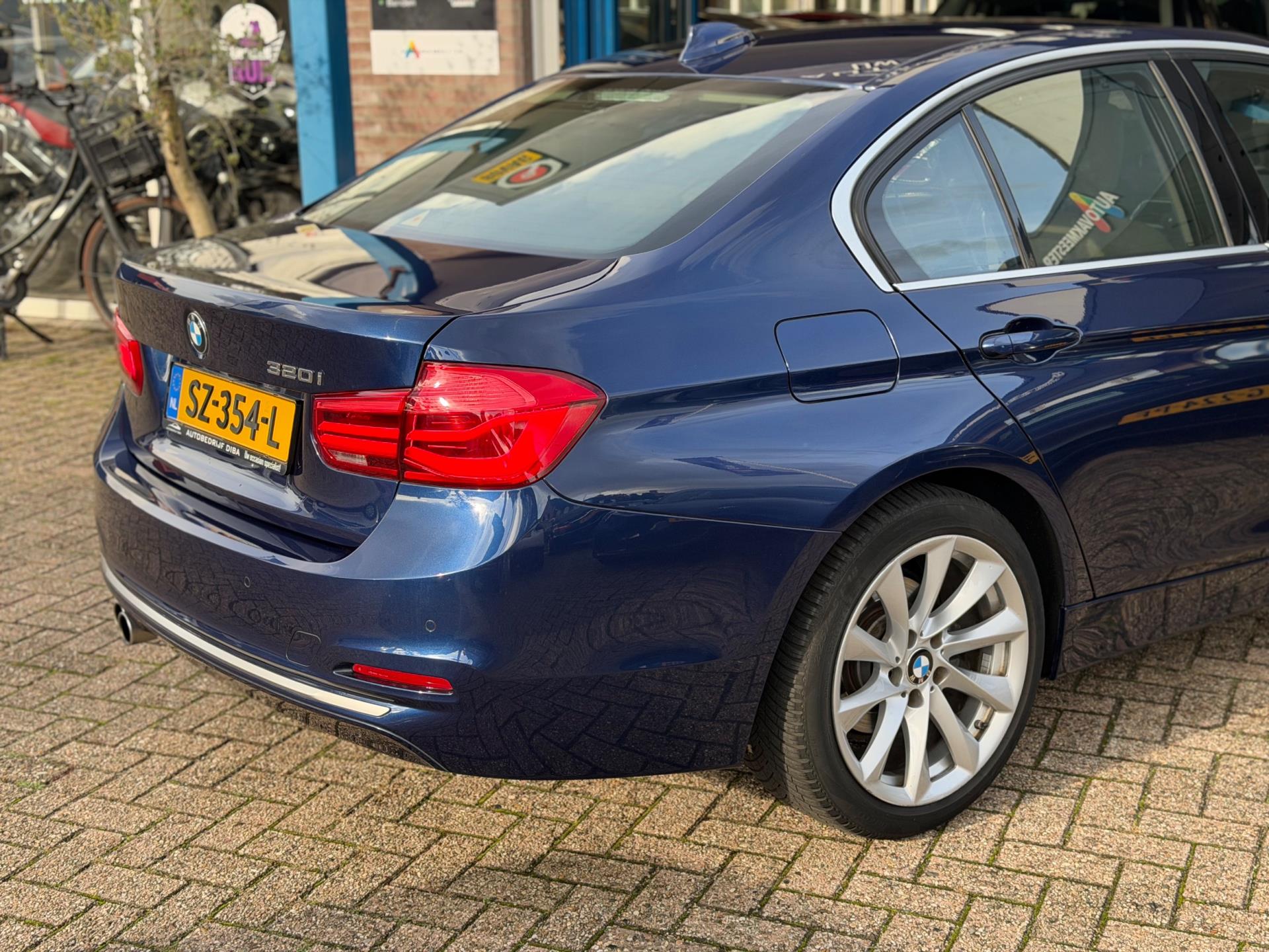 Foto van BMW 320i