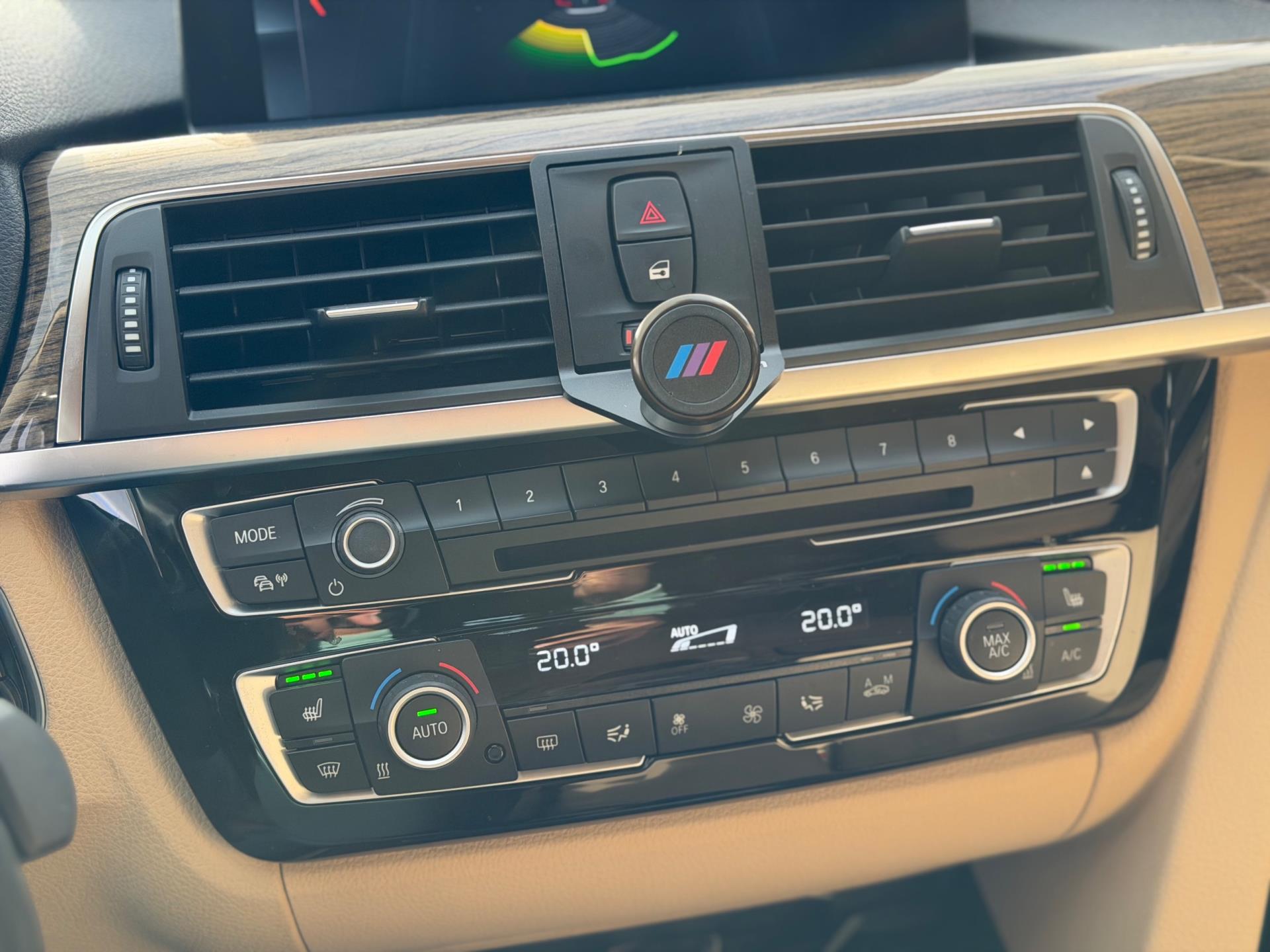 Foto van BMW 320i