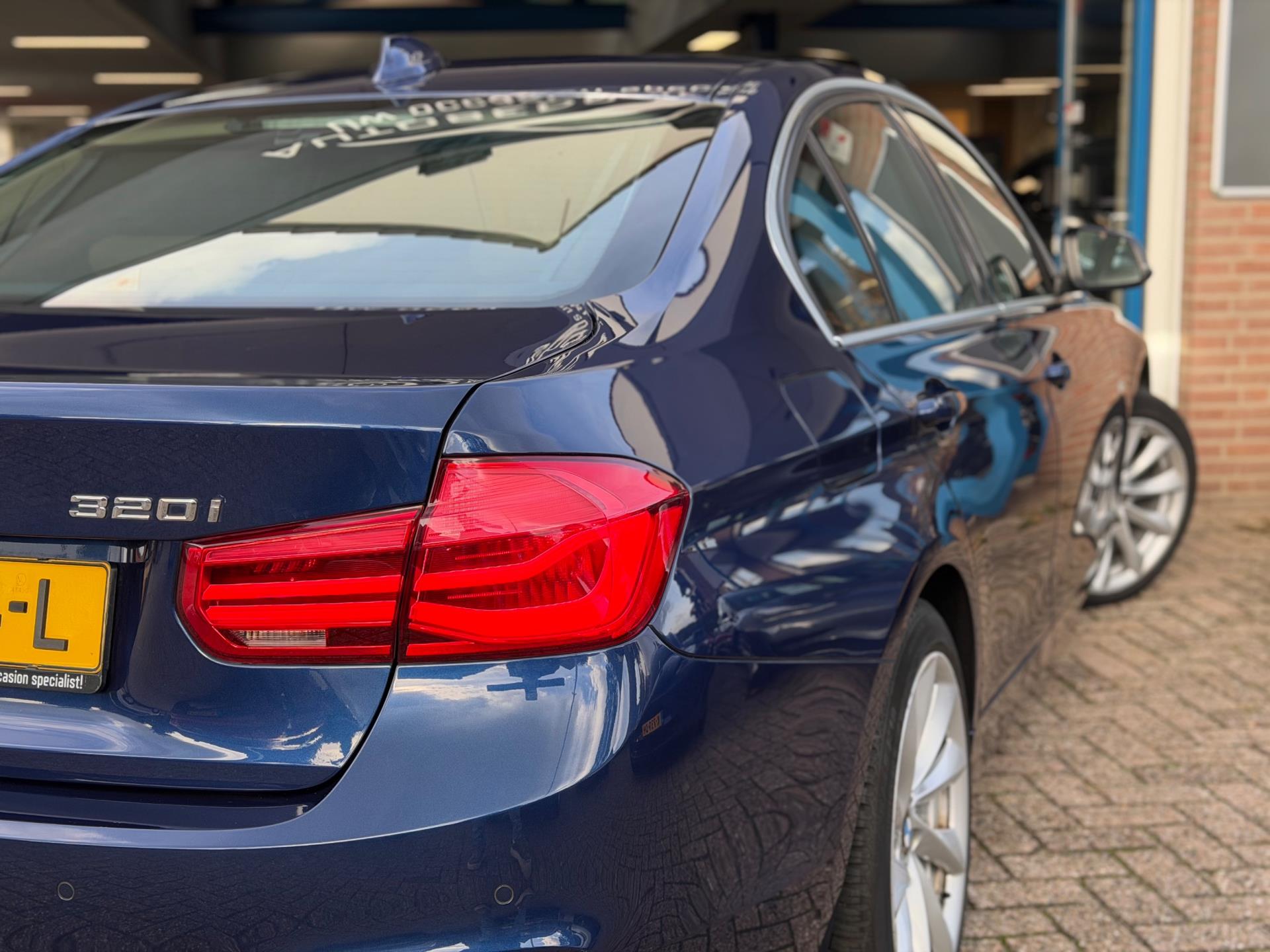 Foto van BMW 320i