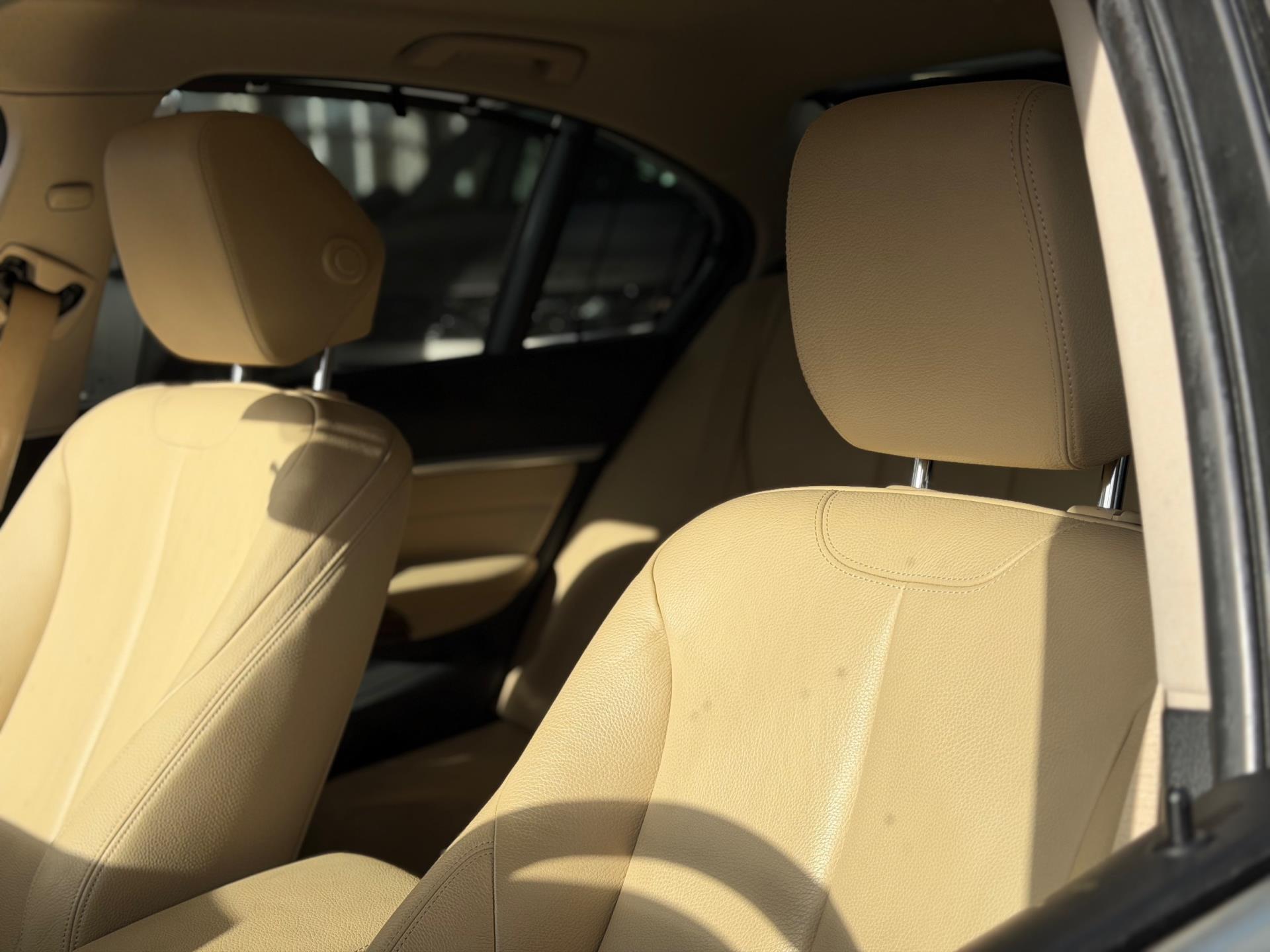 Foto van BMW 320i