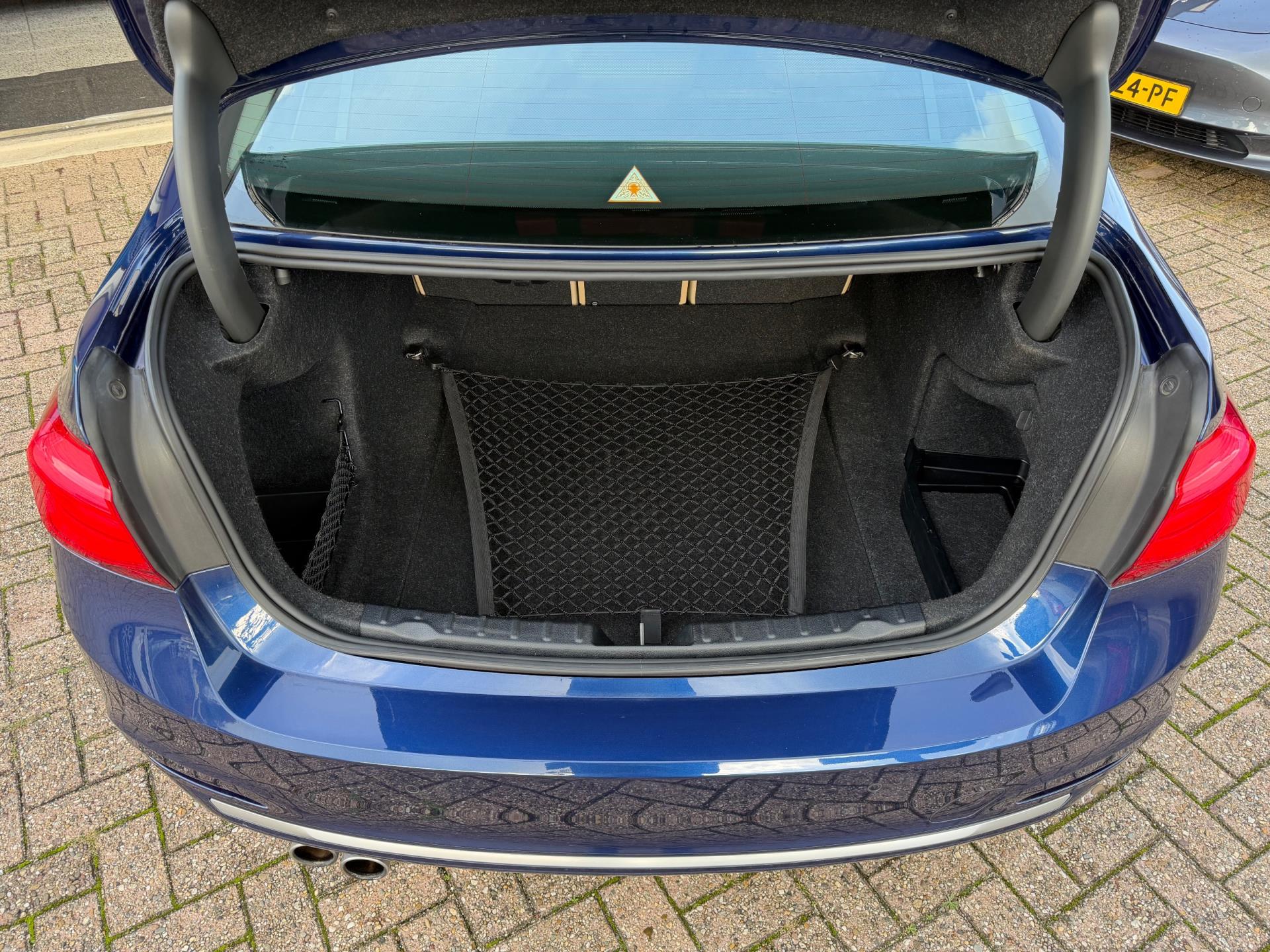 Foto van BMW 320i