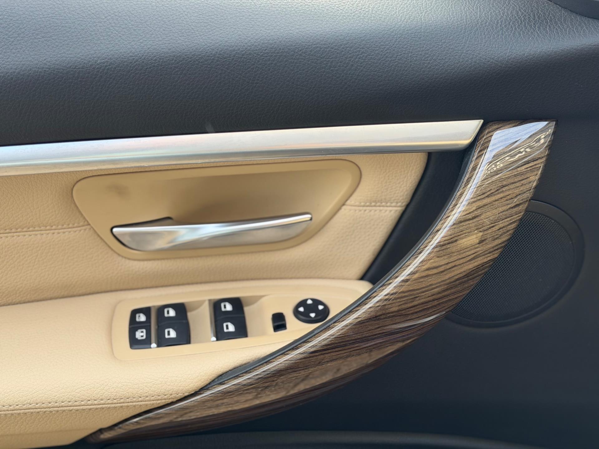 Foto van BMW 320i