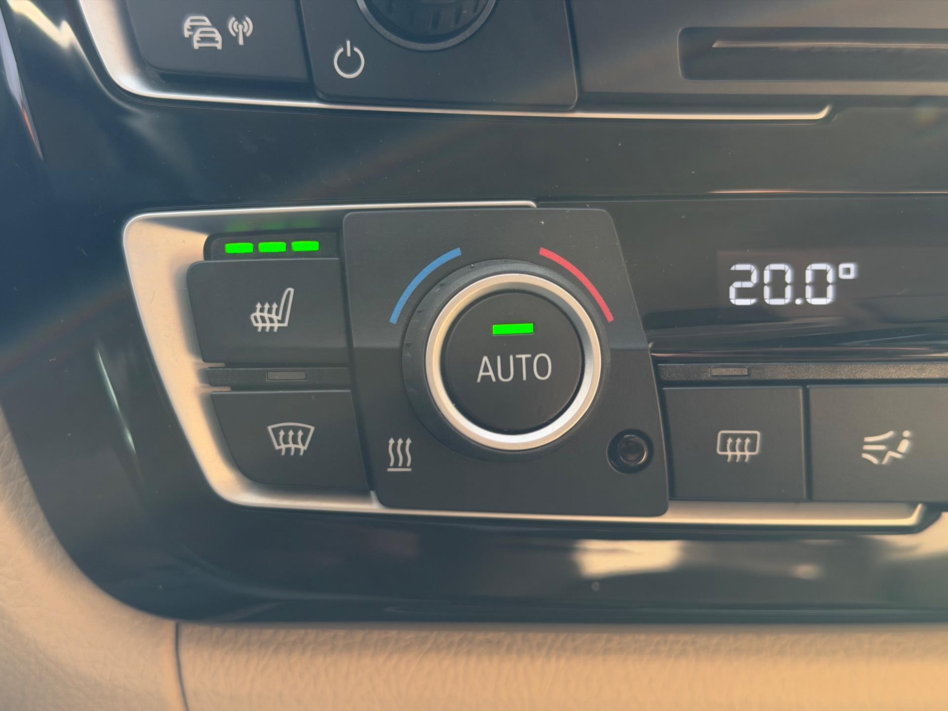 Foto van BMW 320i