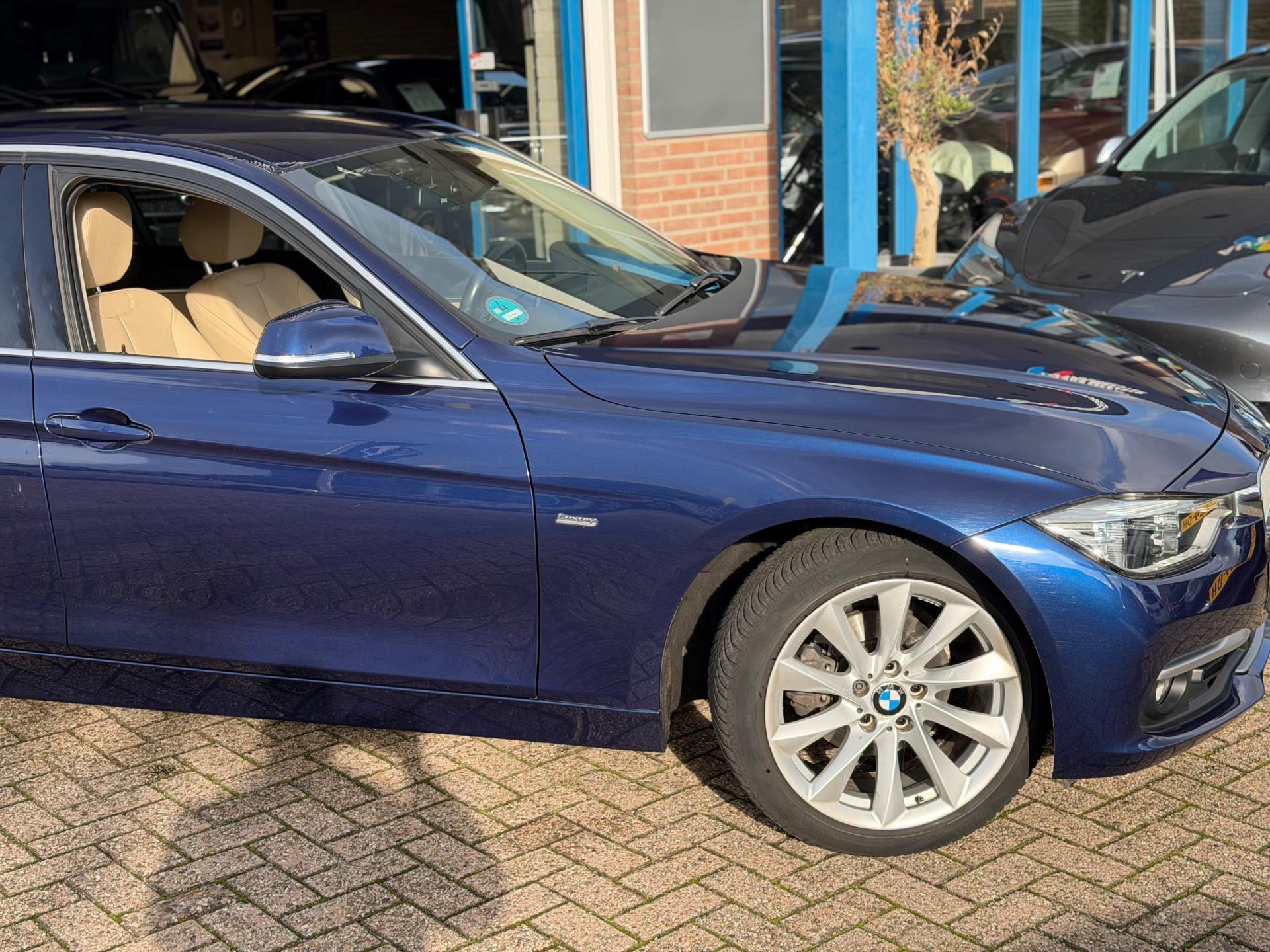 Foto van BMW 320i