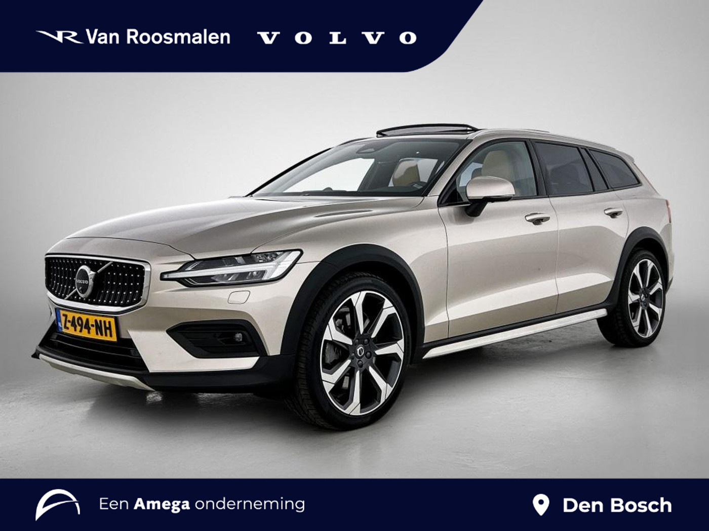 Volvo V60 Cross Country 2.0 B5 AWD Ultimate | B&W Audio | Panorama dak | Leder | 2024 - voorkant