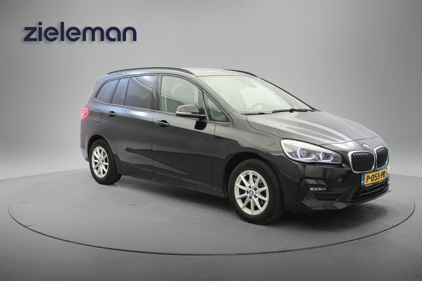 BMW 216i Gran Tourer 216i Business Edition 7 Persoons - Navi, Clima, Trekhaak, Headup Display 2022 - voorkant