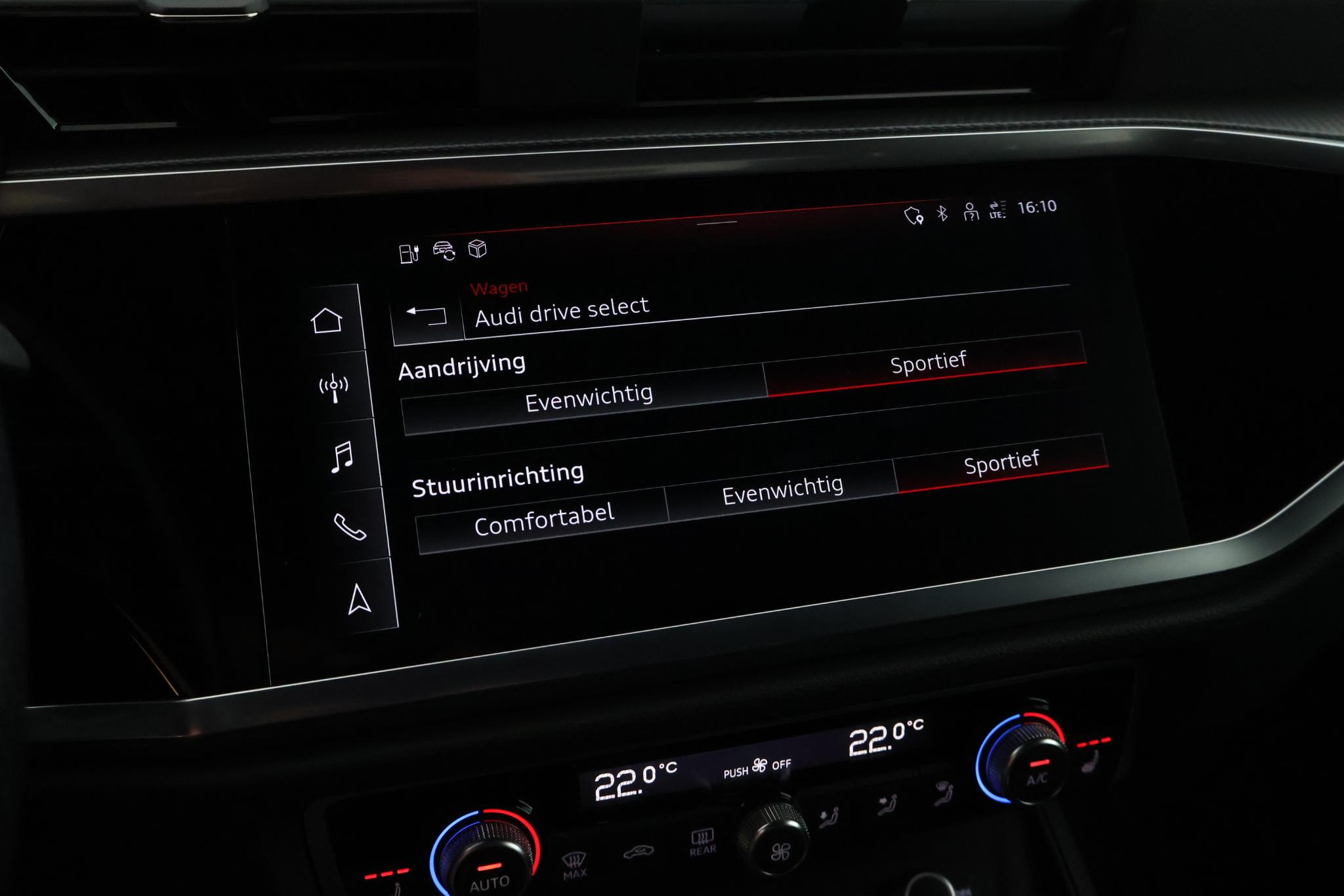 Foto van Audi Q3 E-tron