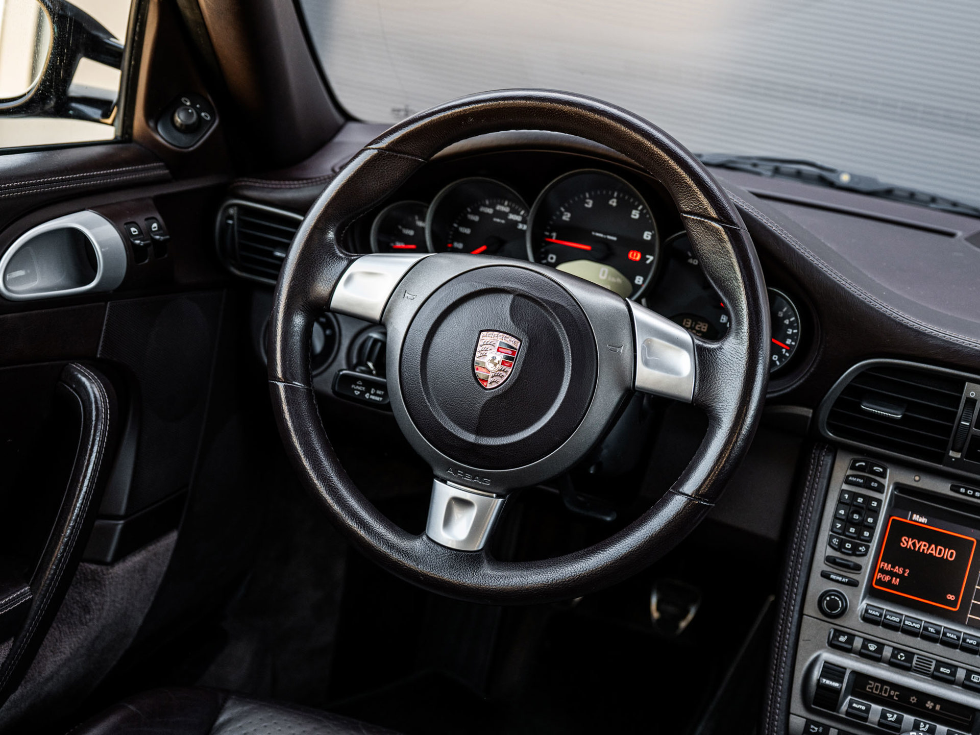 Foto van Porsche 911 Carrera