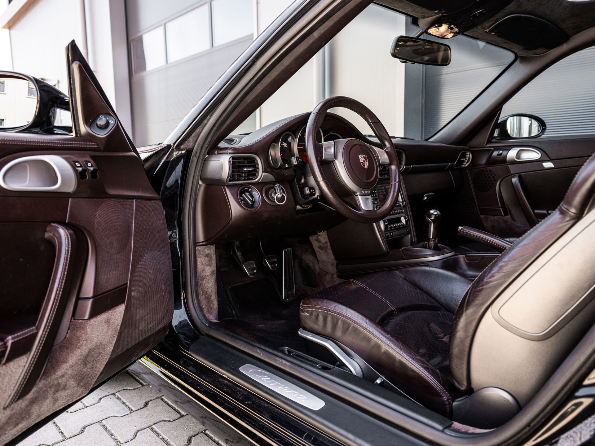 Foto van Porsche 911 Carrera