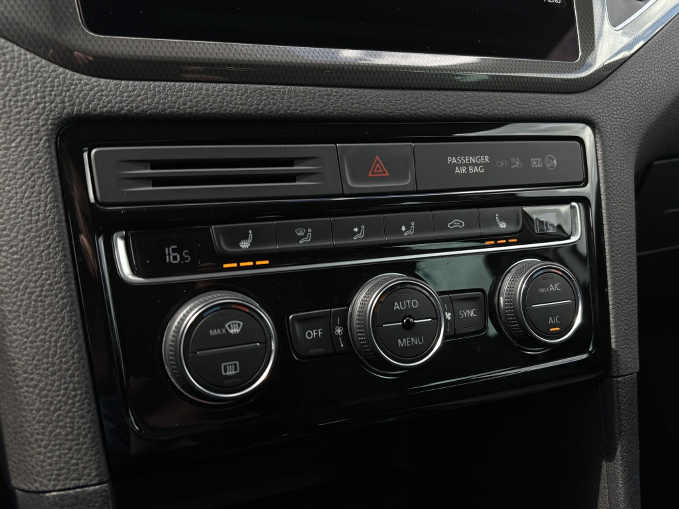 Foto van Volkswagen Golf Sportsvan