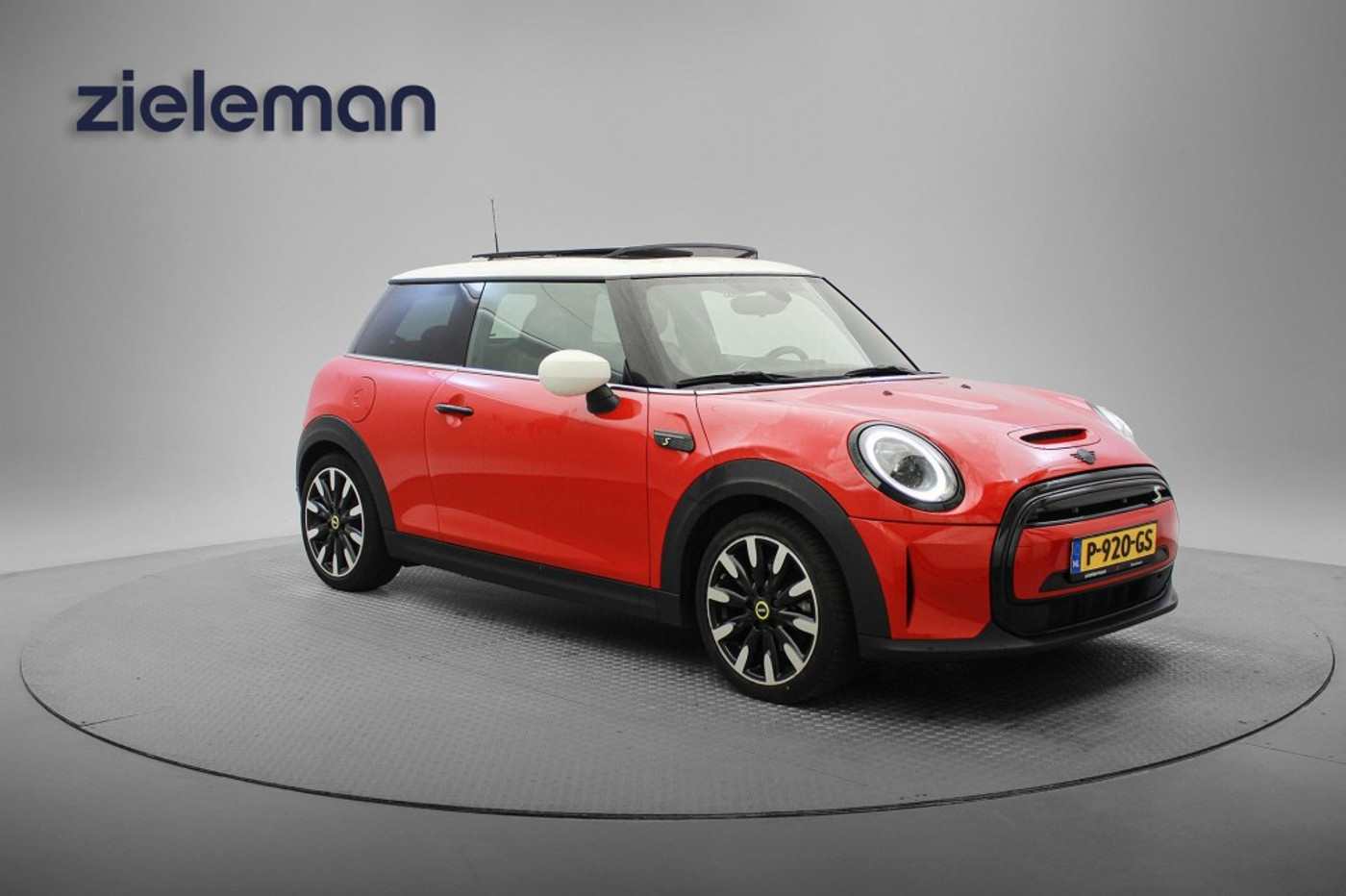 Mini Cooper Se Electric Yours 33 kWh - Panorama, Carplay, Leer, Cruise, Stoelverw. 2022 - voorkant
