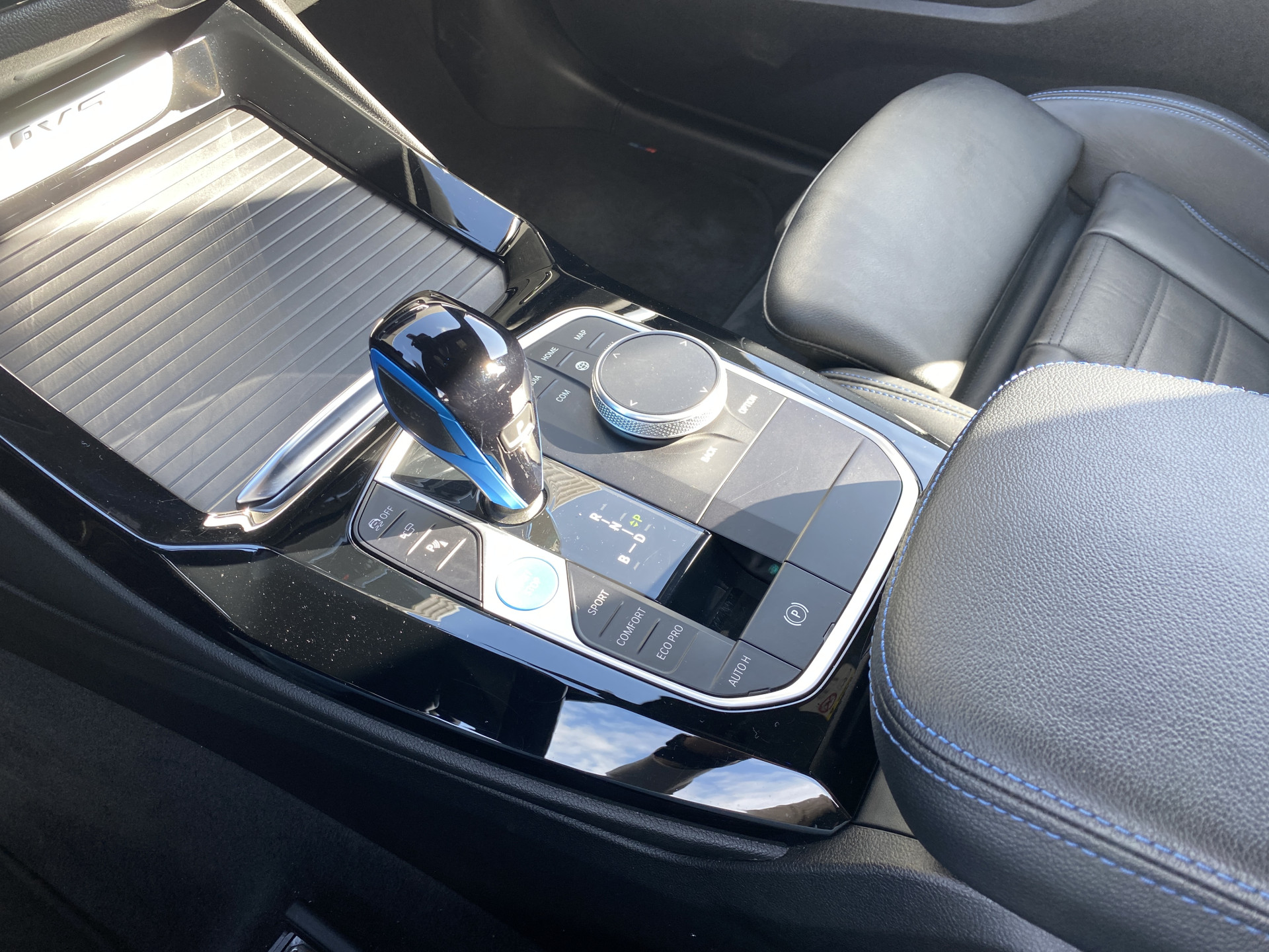 Foto van BMW Ix3