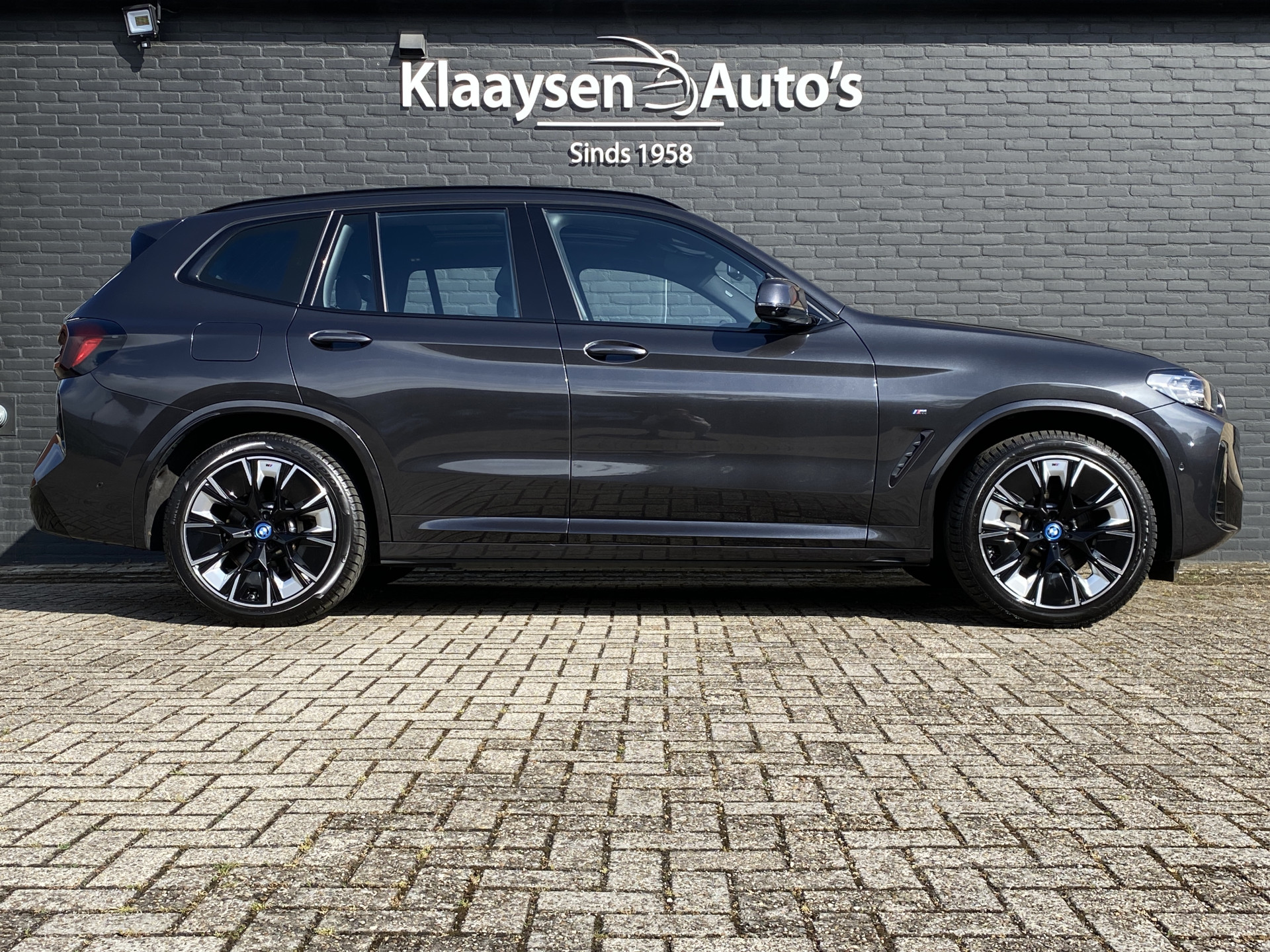 Foto van BMW Ix3
