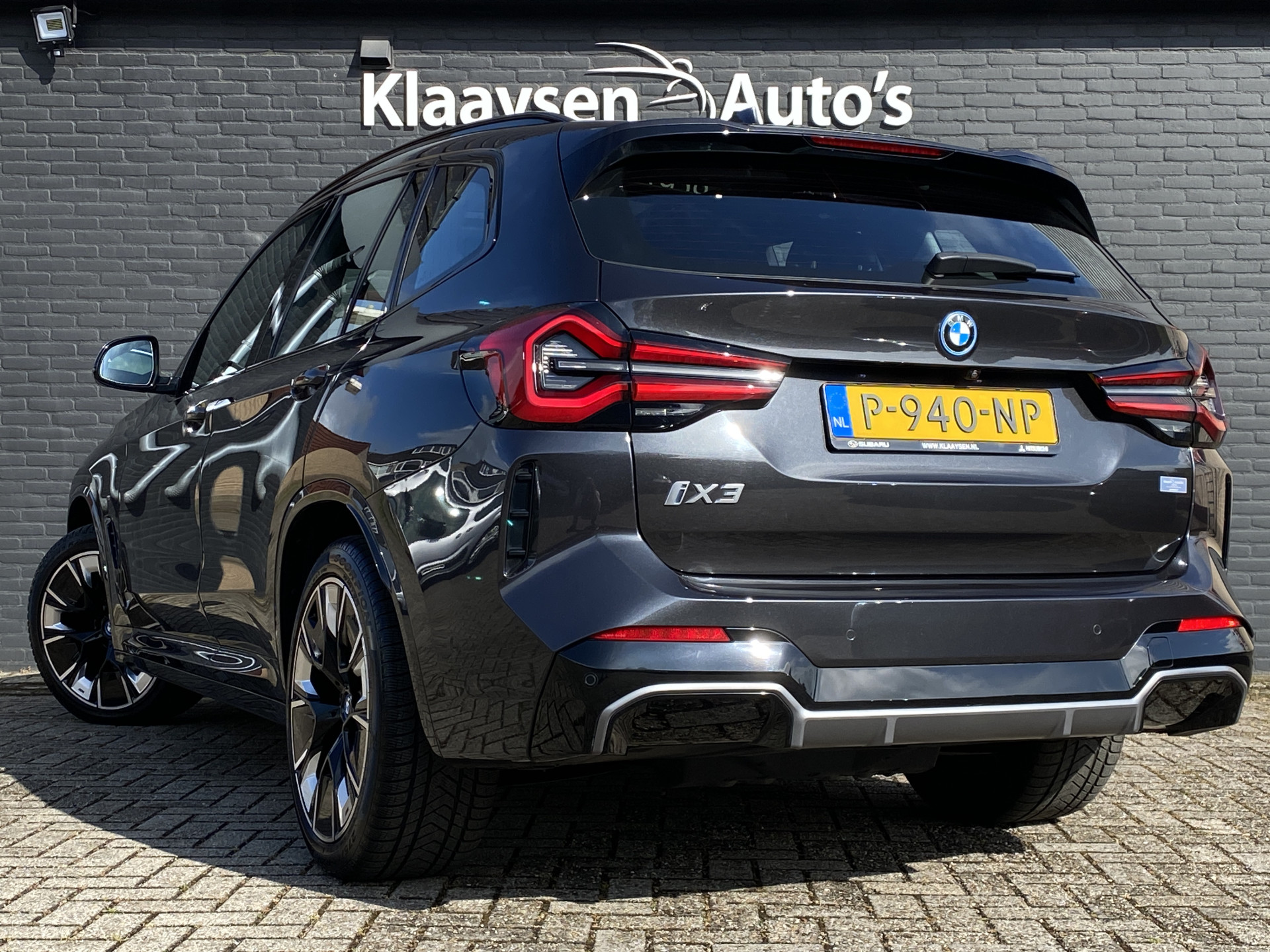 Foto van BMW Ix3