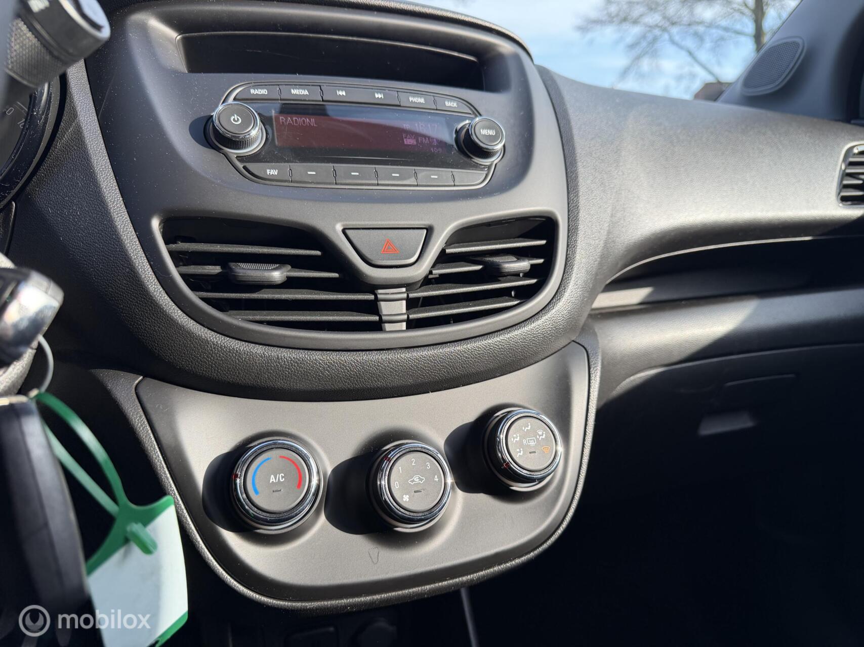 Foto van Opel Karl / Viva
