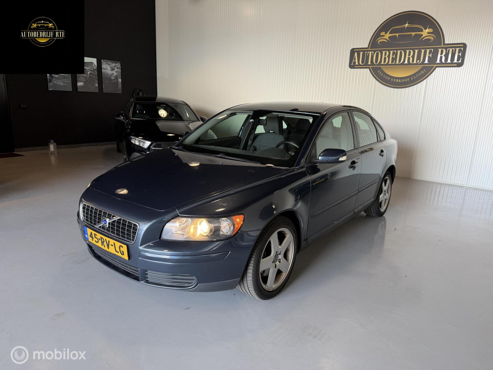 Volvo S40 2.4 Kinetic Automaat 2005 - voorkant