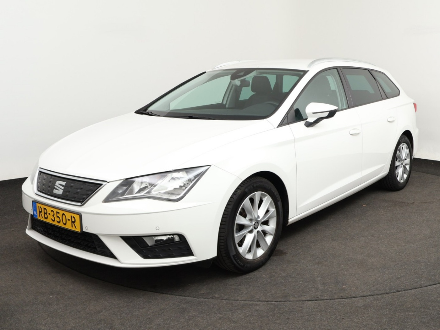 Seat Leon ST 1.0 EcoTSI Style Business Intense | Automaat • Climate • Navi 2017 - voorkant