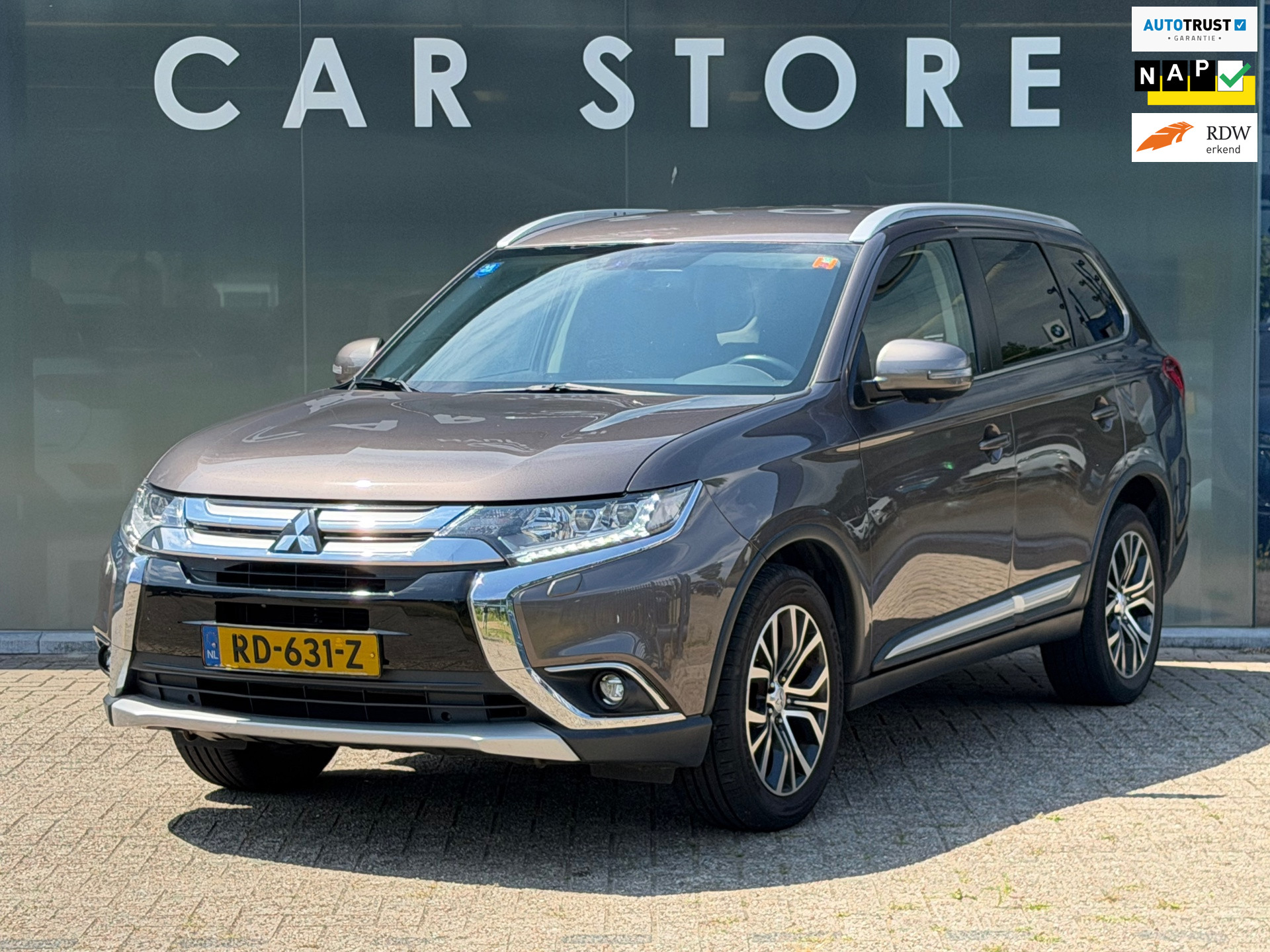 Mitsubishi Mitsubishi Outlander 2.0 Connect Pro 2017 - voorkant