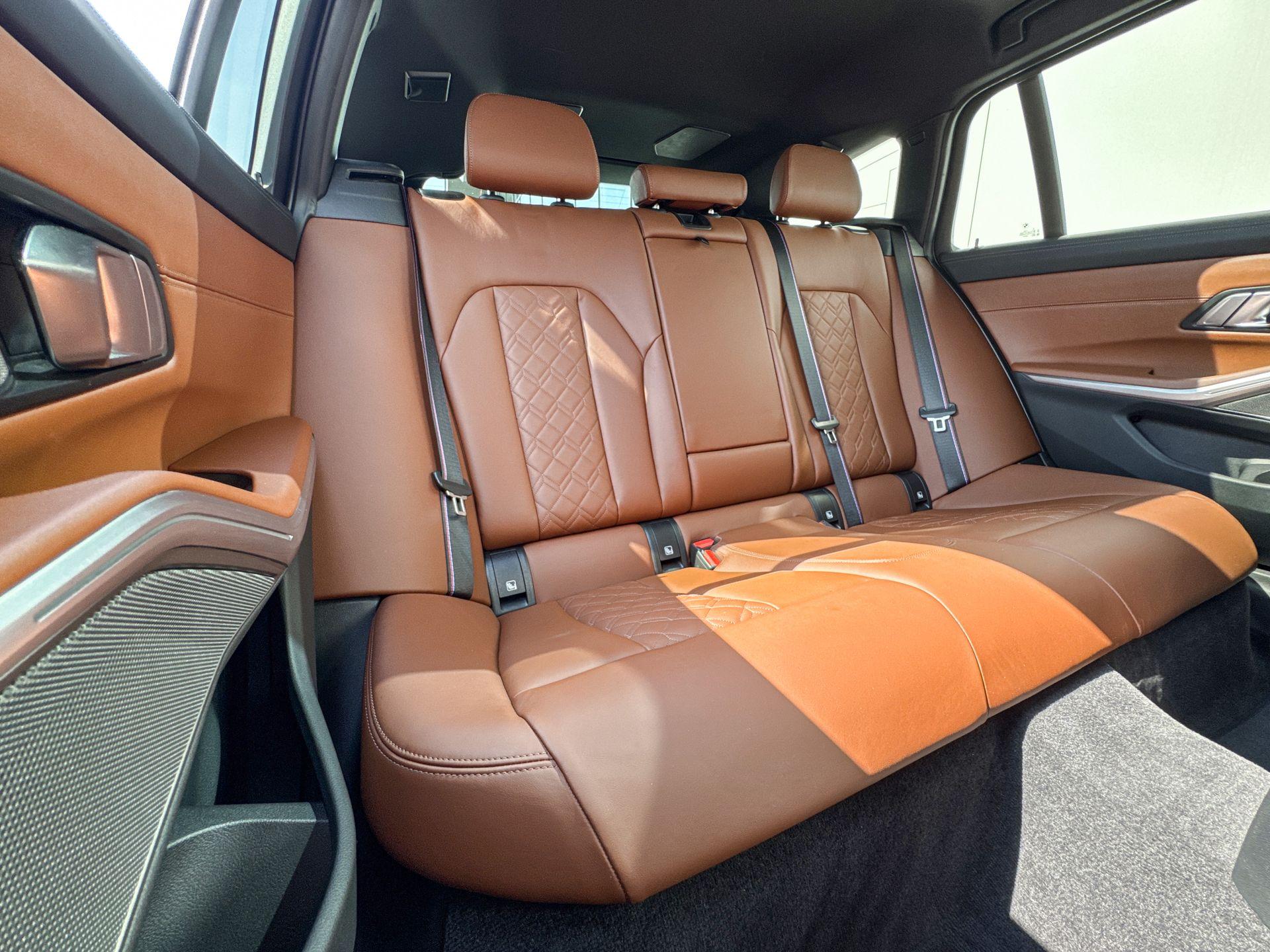 Foto van BMW 330e